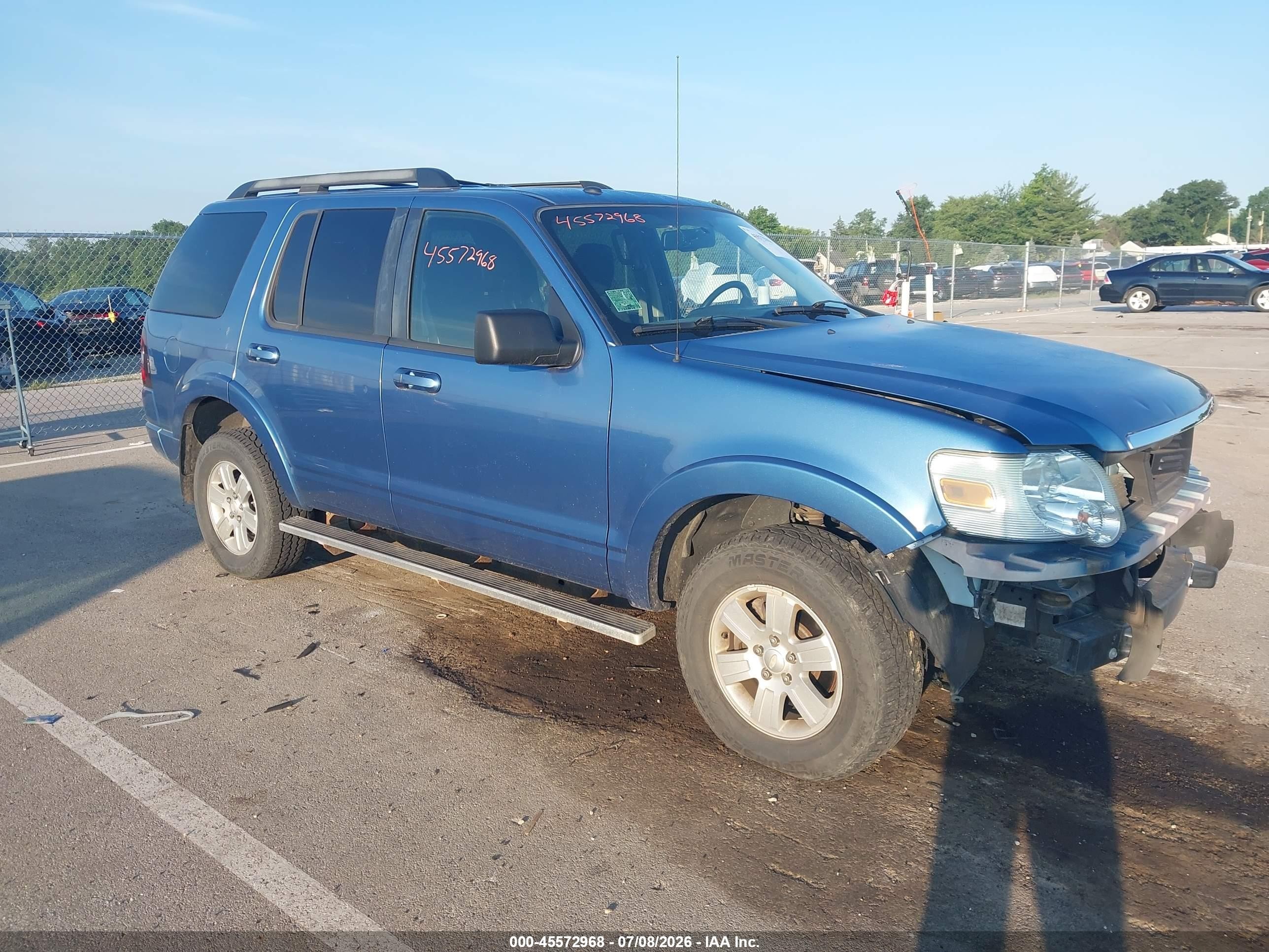 2009 Ford Explorer XLT, VIN 1FMEU738X9UA25980 — Front end