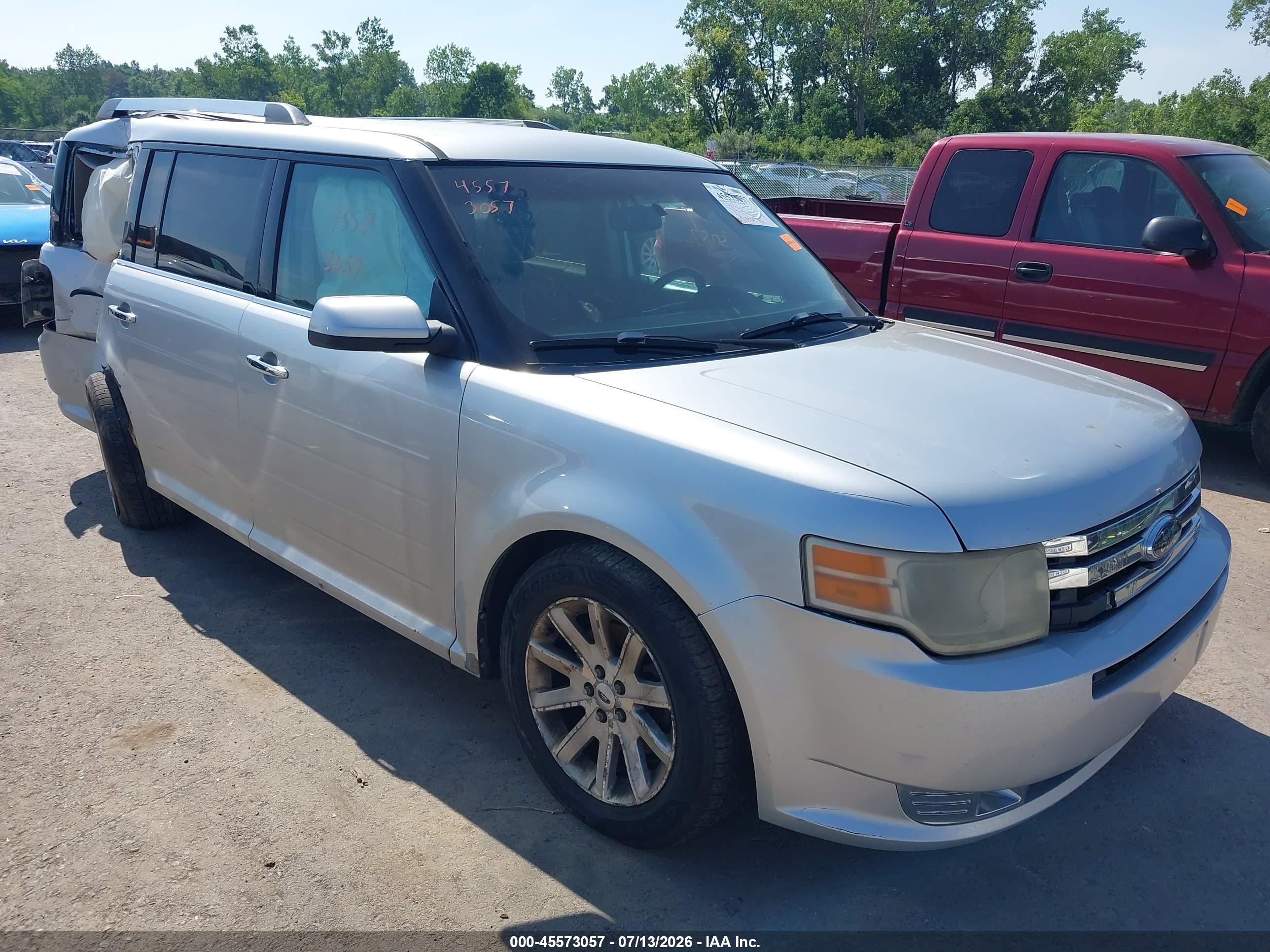 2010 Ford Flex SEL, VIN 2FMHK6CC7ABA32042 — Зад