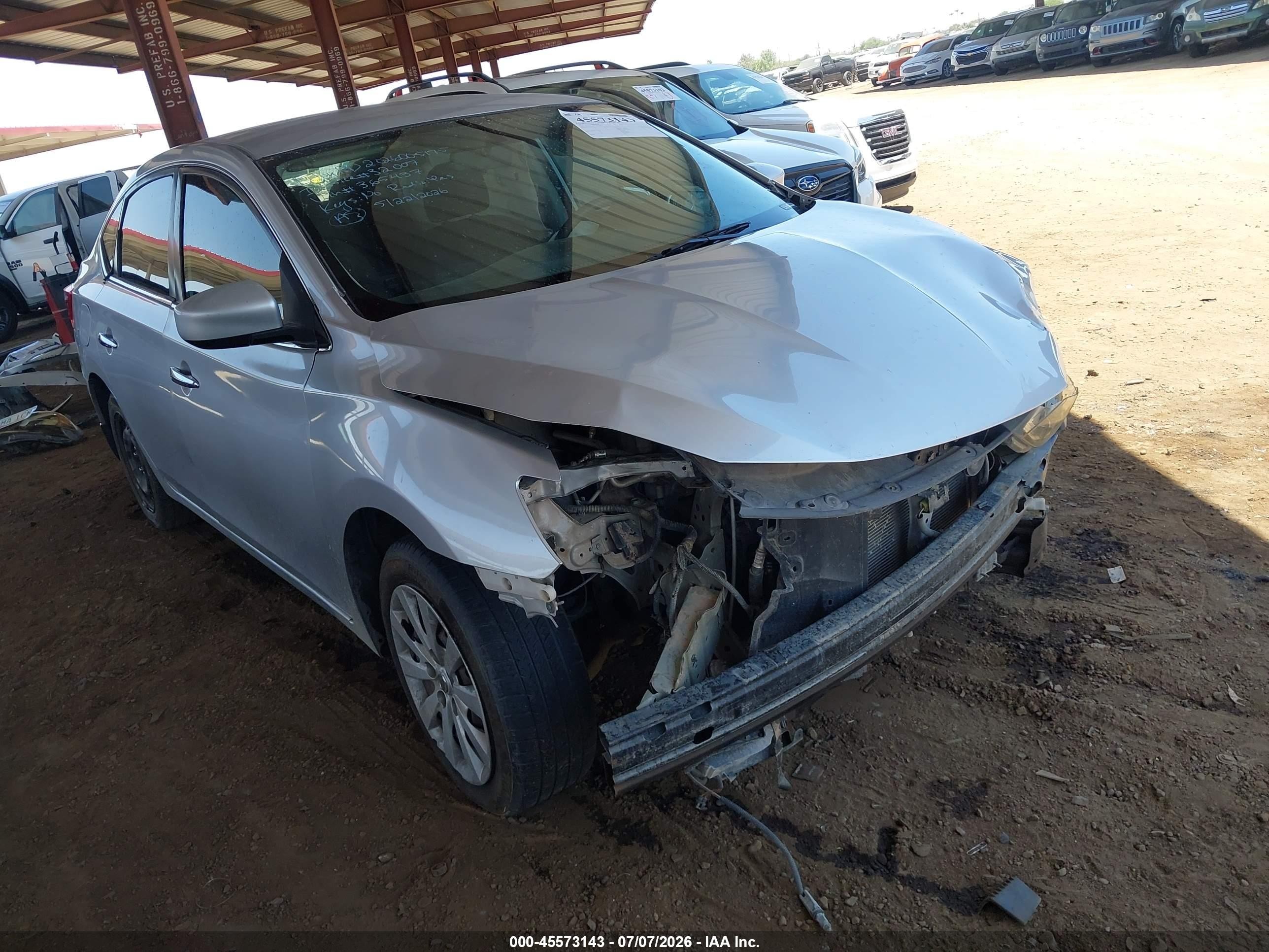 2017 Nissan Sentra S, VIN 3N1AB7APXHY365437 — Front end