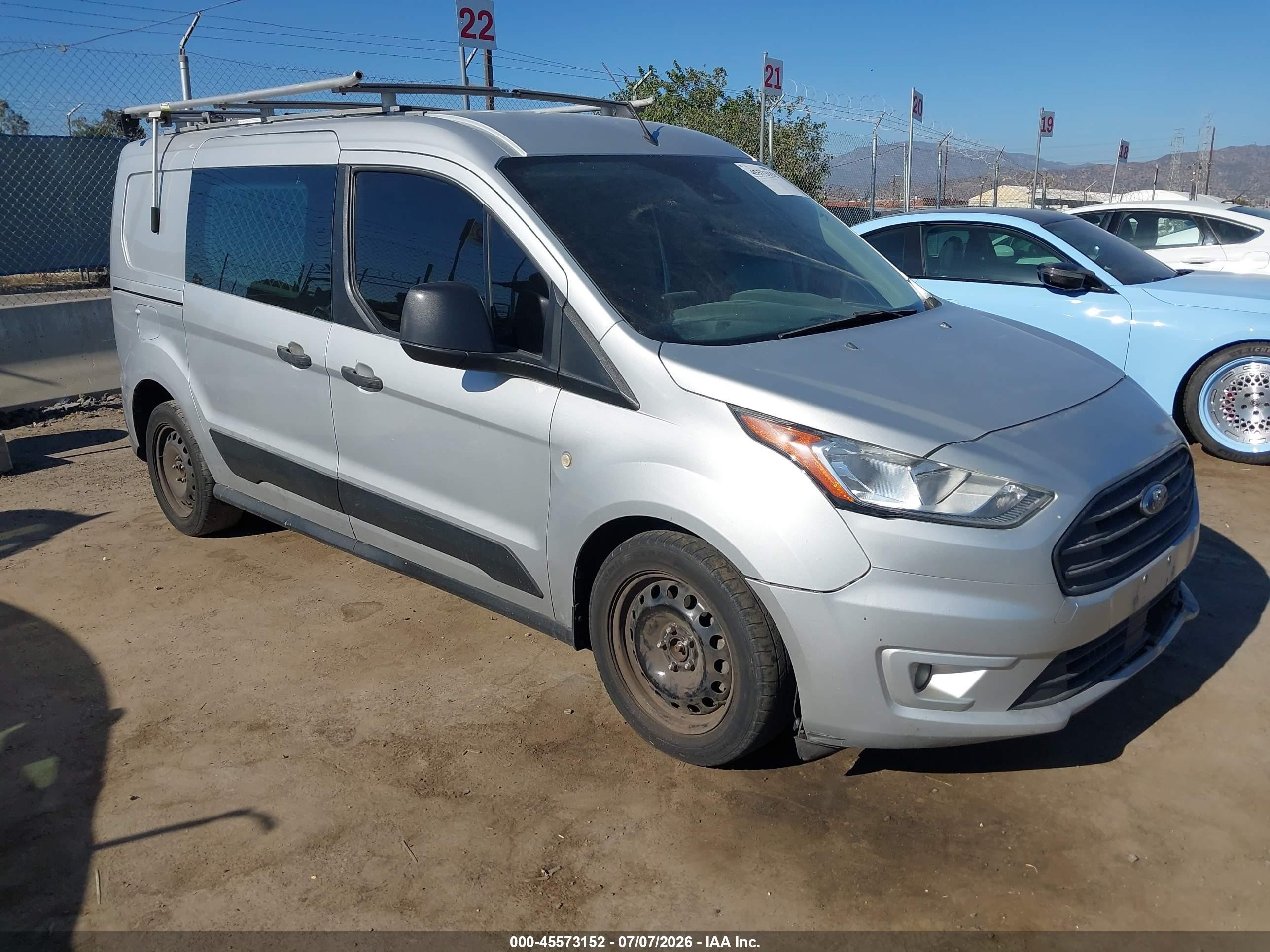 2019 Ford Transit Connect XLT, VIN NM0LS7F2XK1409352 — Front end