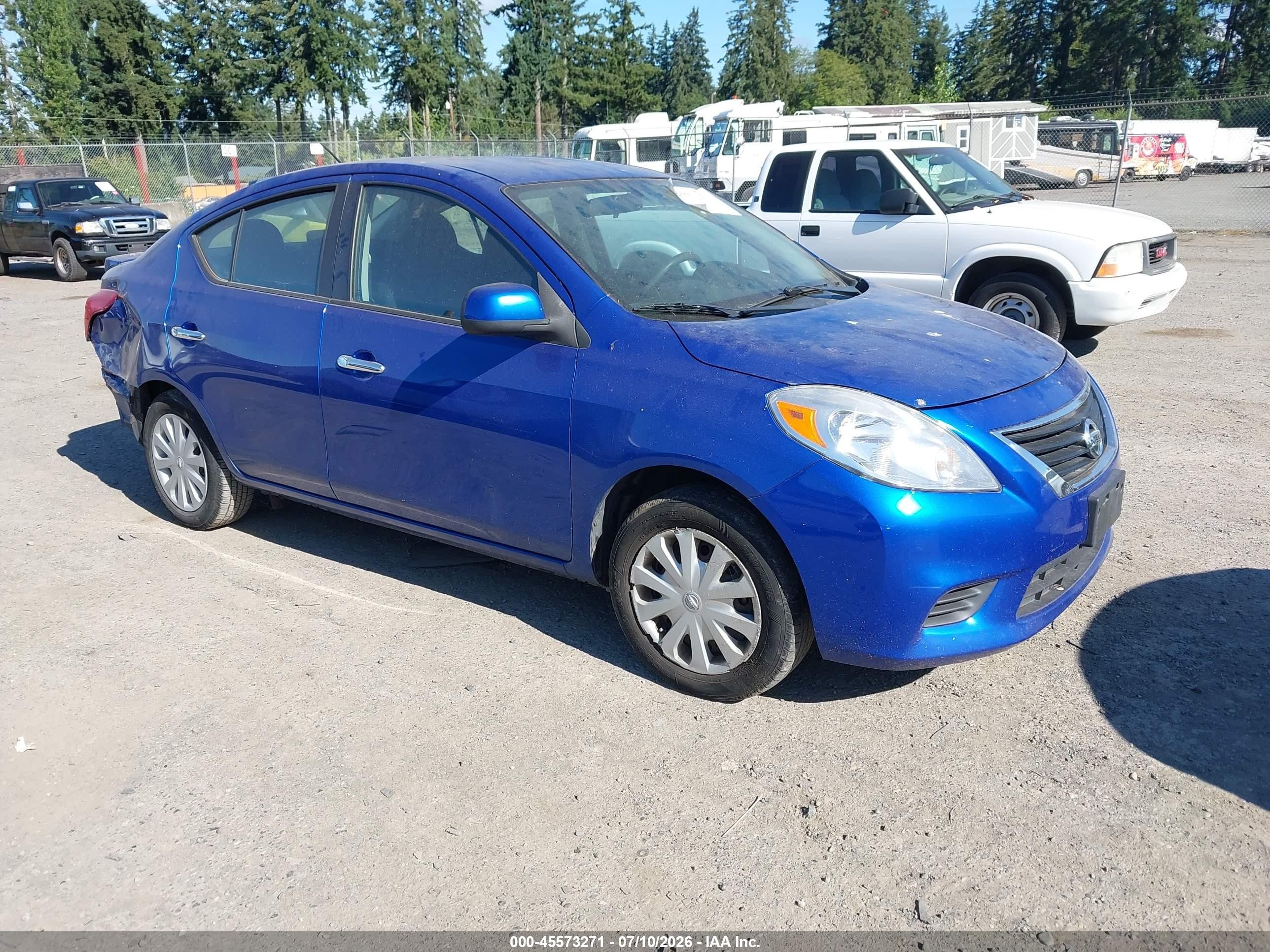 2013 Nissan Versa SV, VIN 3N1CN7AP9DL822245 — Normal wear