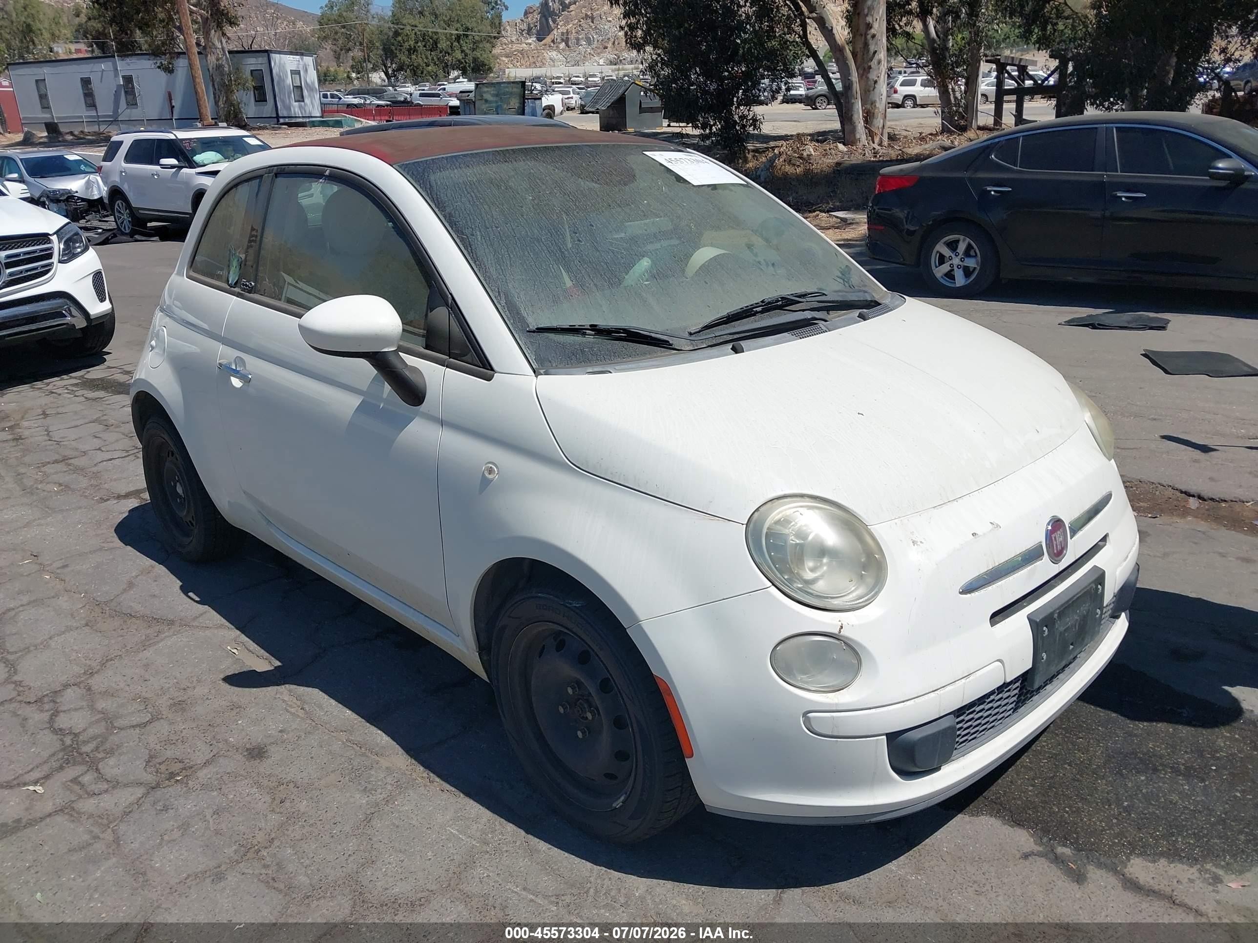 2013 FIAT 500 Pop, VIN 3C3CFFDR2DT698373 — Normal wear