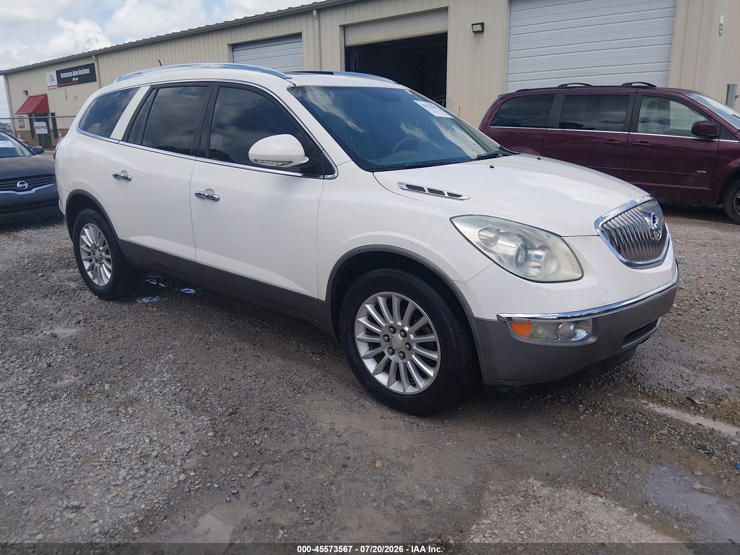 2012 Buick Enclave Leather, VIN 5GAKRCED2CJ128963 — Normal wear