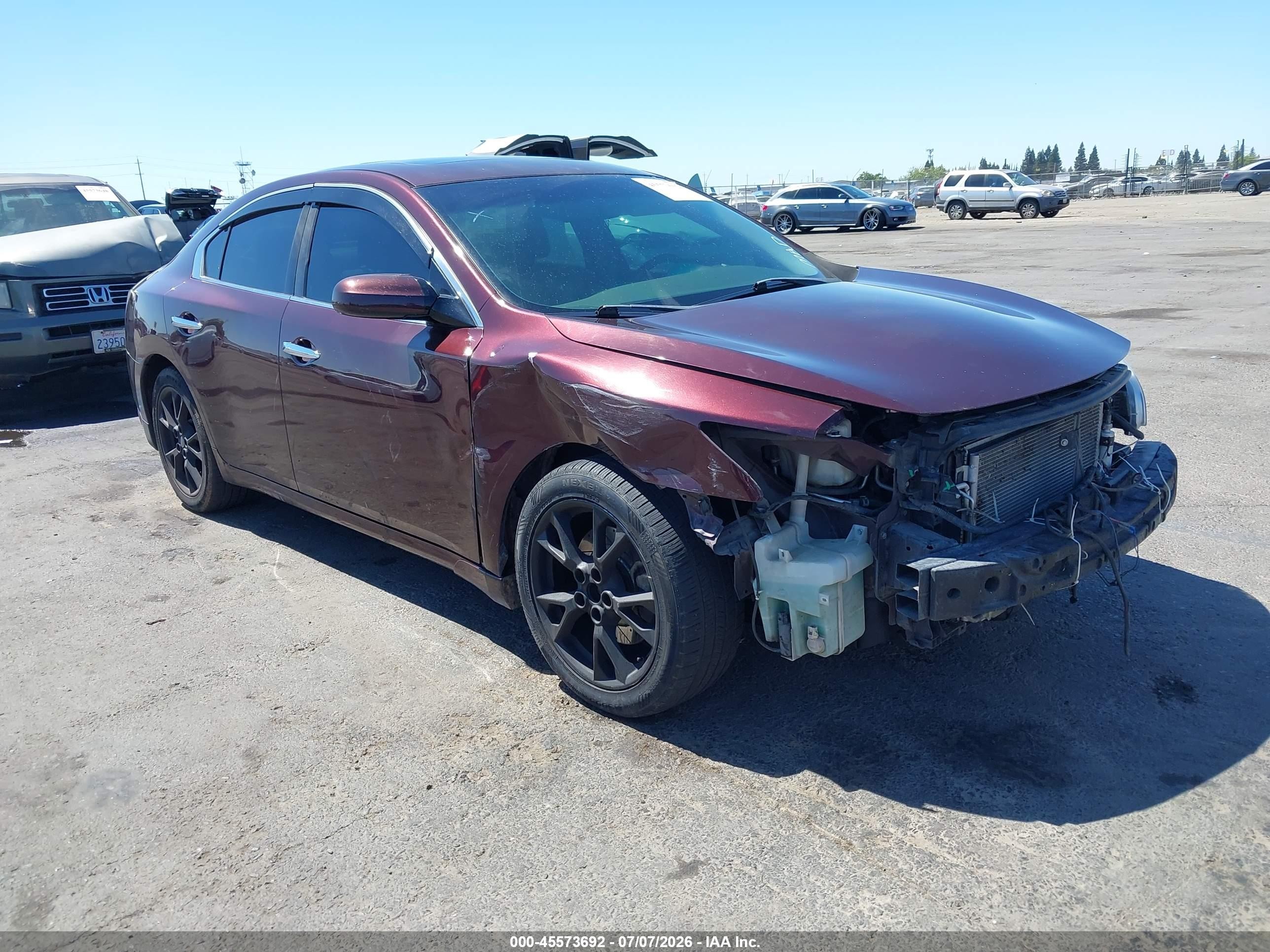 2014 Nissan Maxima S, VIN 1N4AA5AP0EC498352 — Фото с аукциона