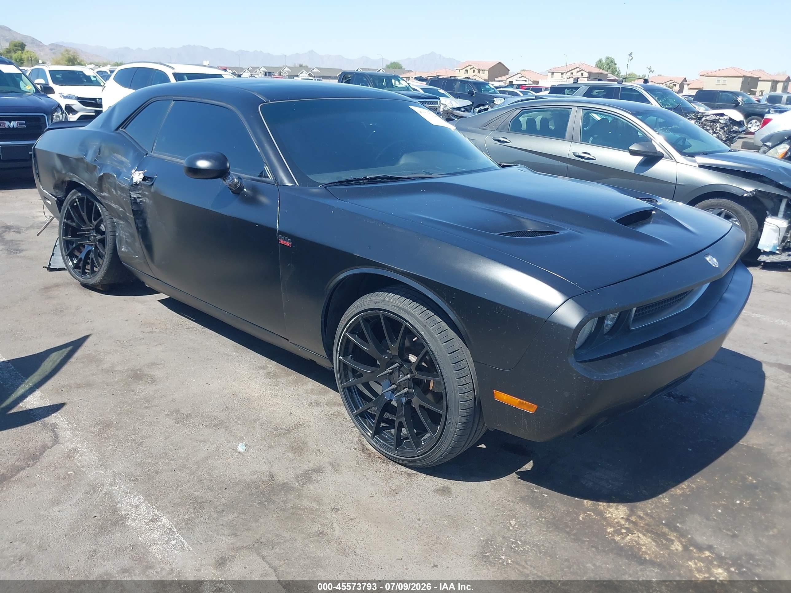 2009 Dodge Challenger SE, VIN 2B3LJ44V59H522480 — Side