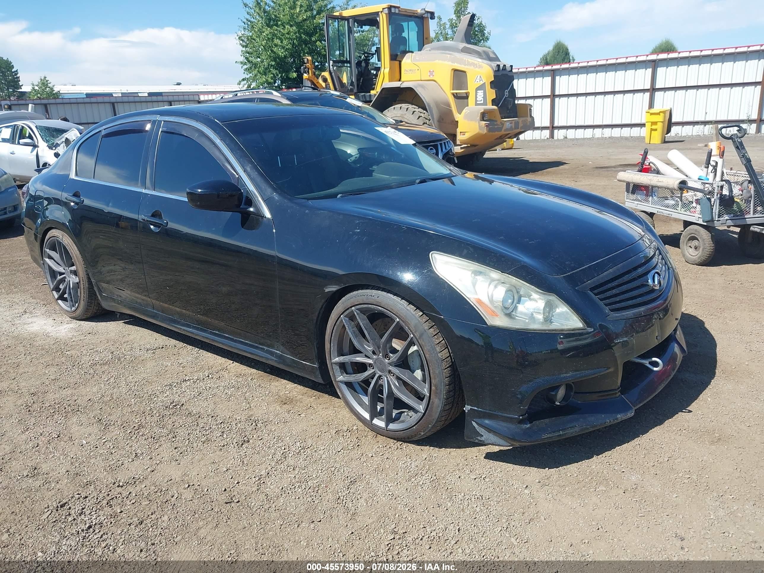 2012 Infiniti G37 Journey, VIN JN1CV6AP1CM620661 — Side