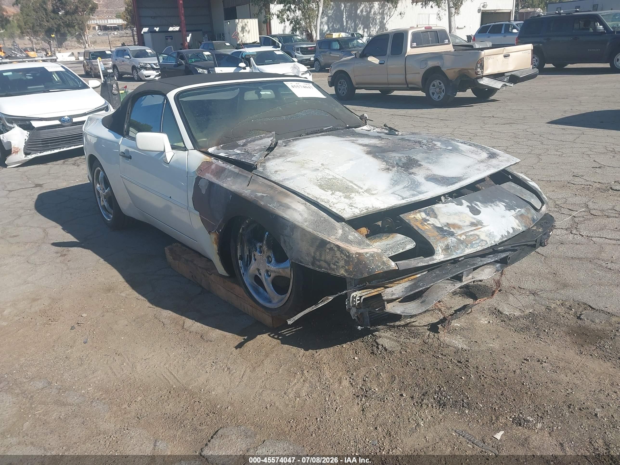 1990 Porsche 944, VIN WP0CB2945LN480648 — Пожар в моторном отсеке