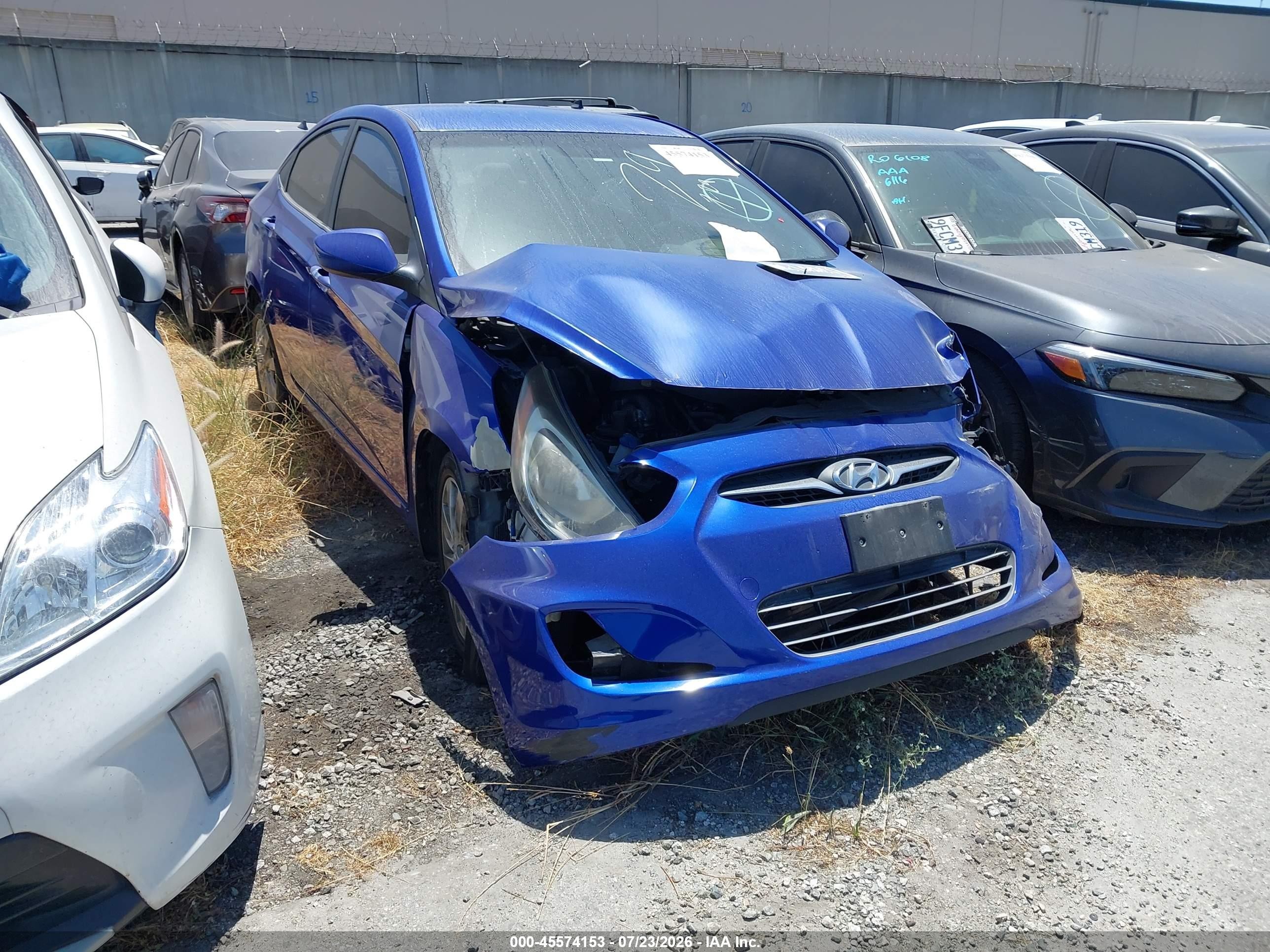 2012 Hyundai Accent GLS, VIN KMHCU4AE4CU139043 — Front end