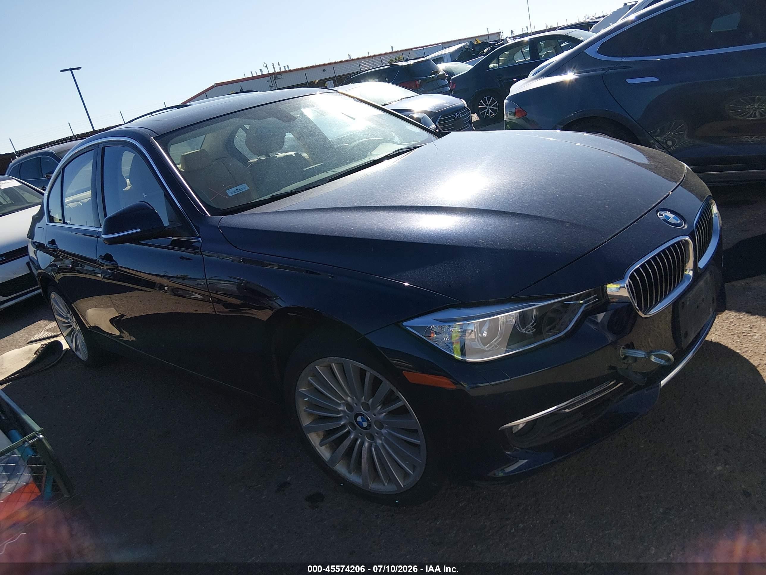2014 BMW 3 Series 328i xDrive, VIN WBA3B3C5XEF545155 — Normal wear