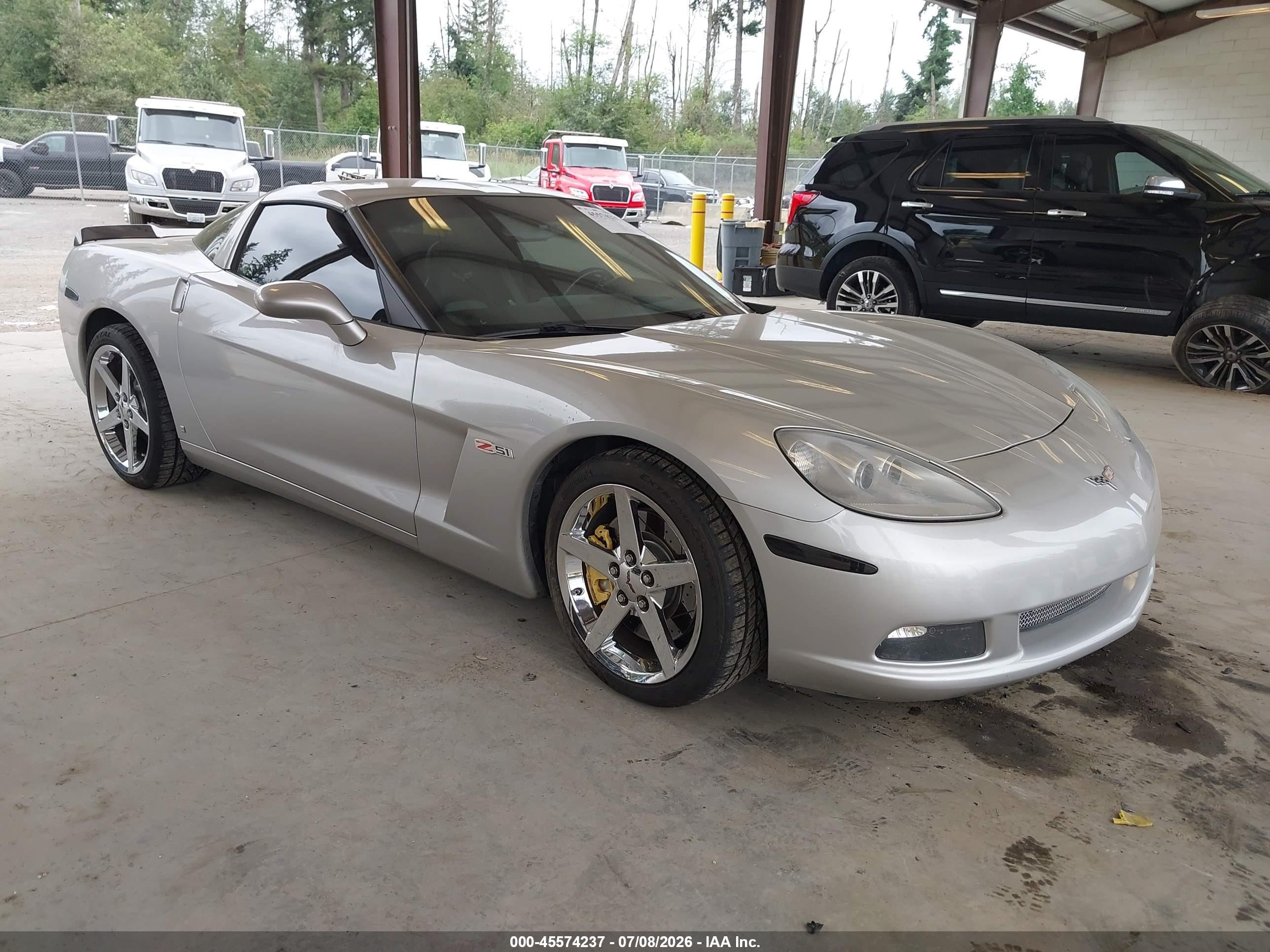 2007 Chevrolet Corvette, VIN 1G1YY26U675130713 — Side