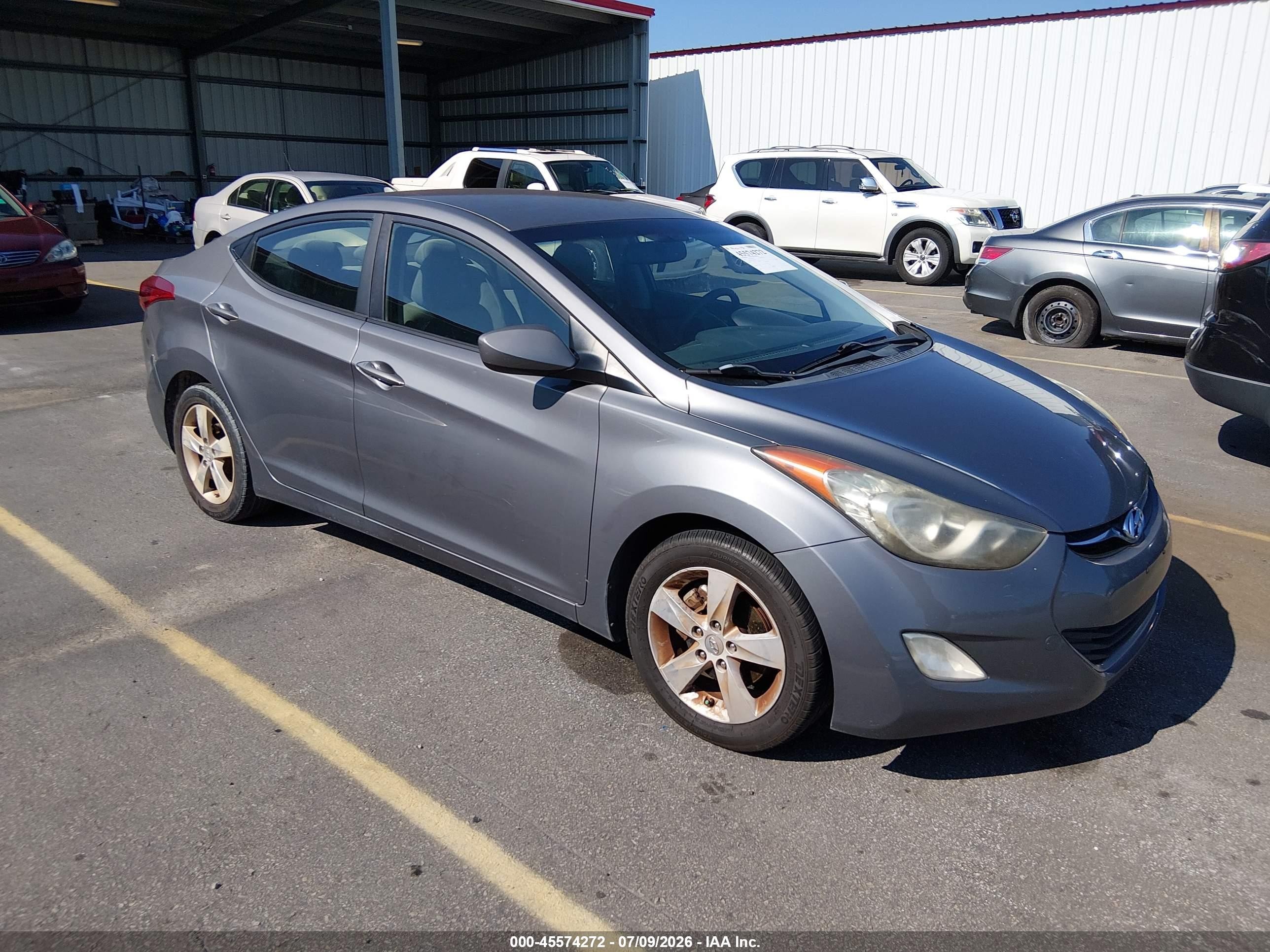 2012 Hyundai Elantra GLS, VIN 5NPDH4AE5CH086392 — Rear end