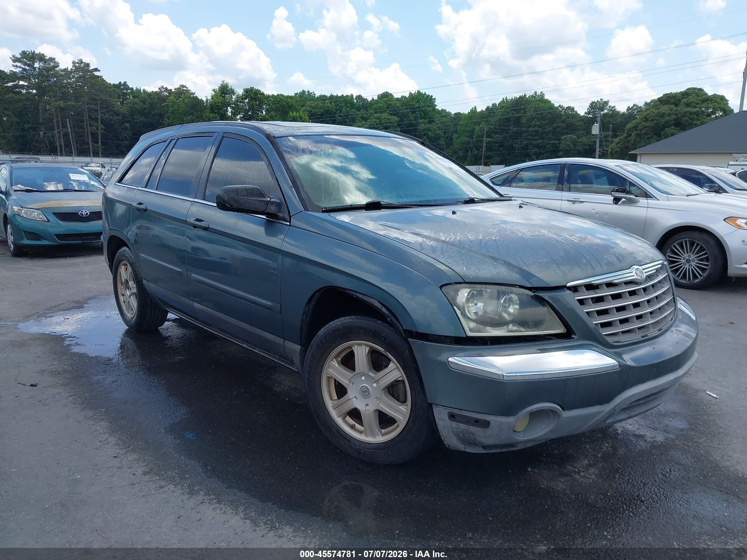 2004 Chrysler Pacifica, VIN 2C8GM68484R645969 — Normal wear