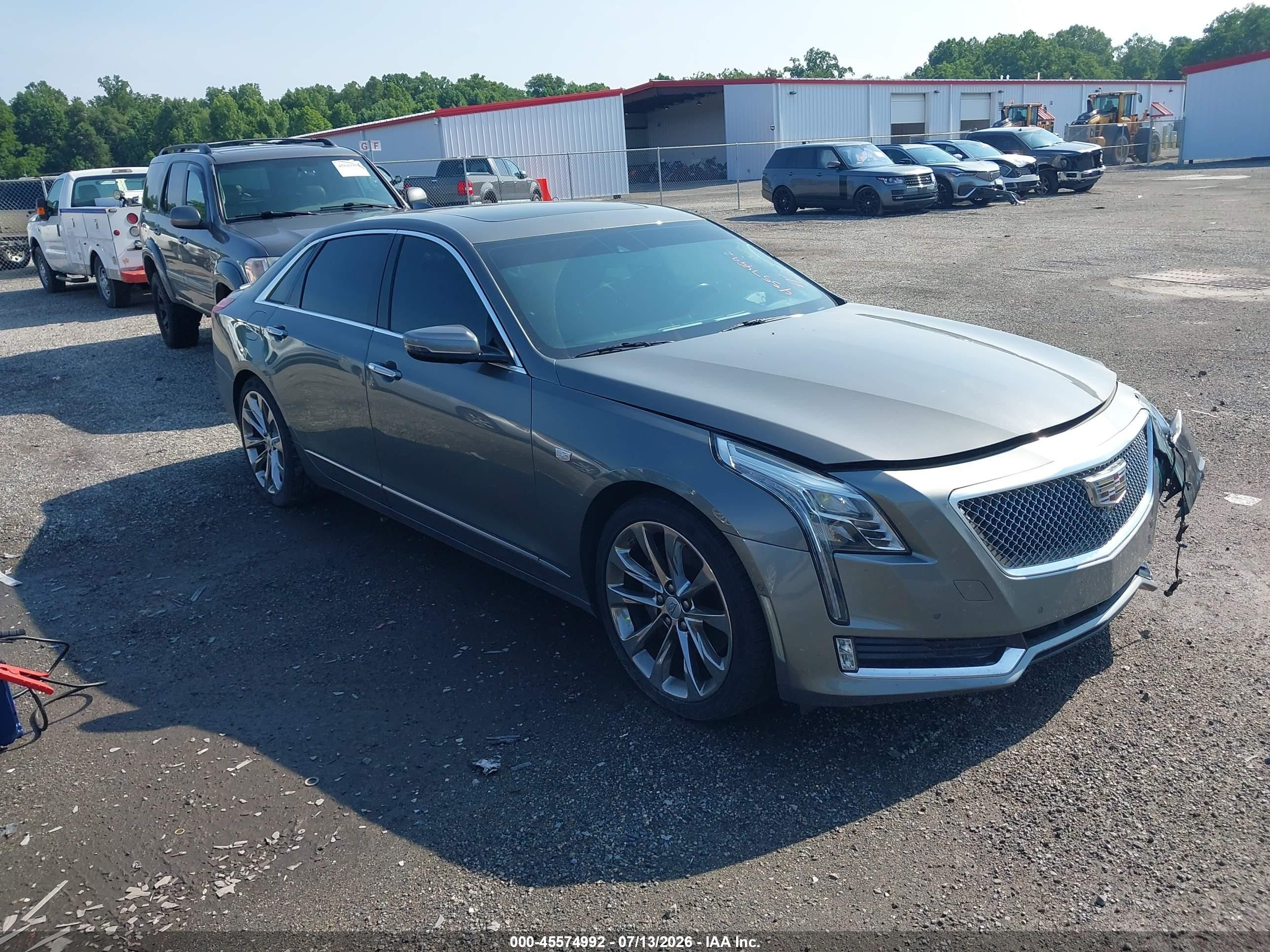 2016 Cadillac CT6 Platinum AWD, VIN 1G6KK5R63GU148995 — Front end