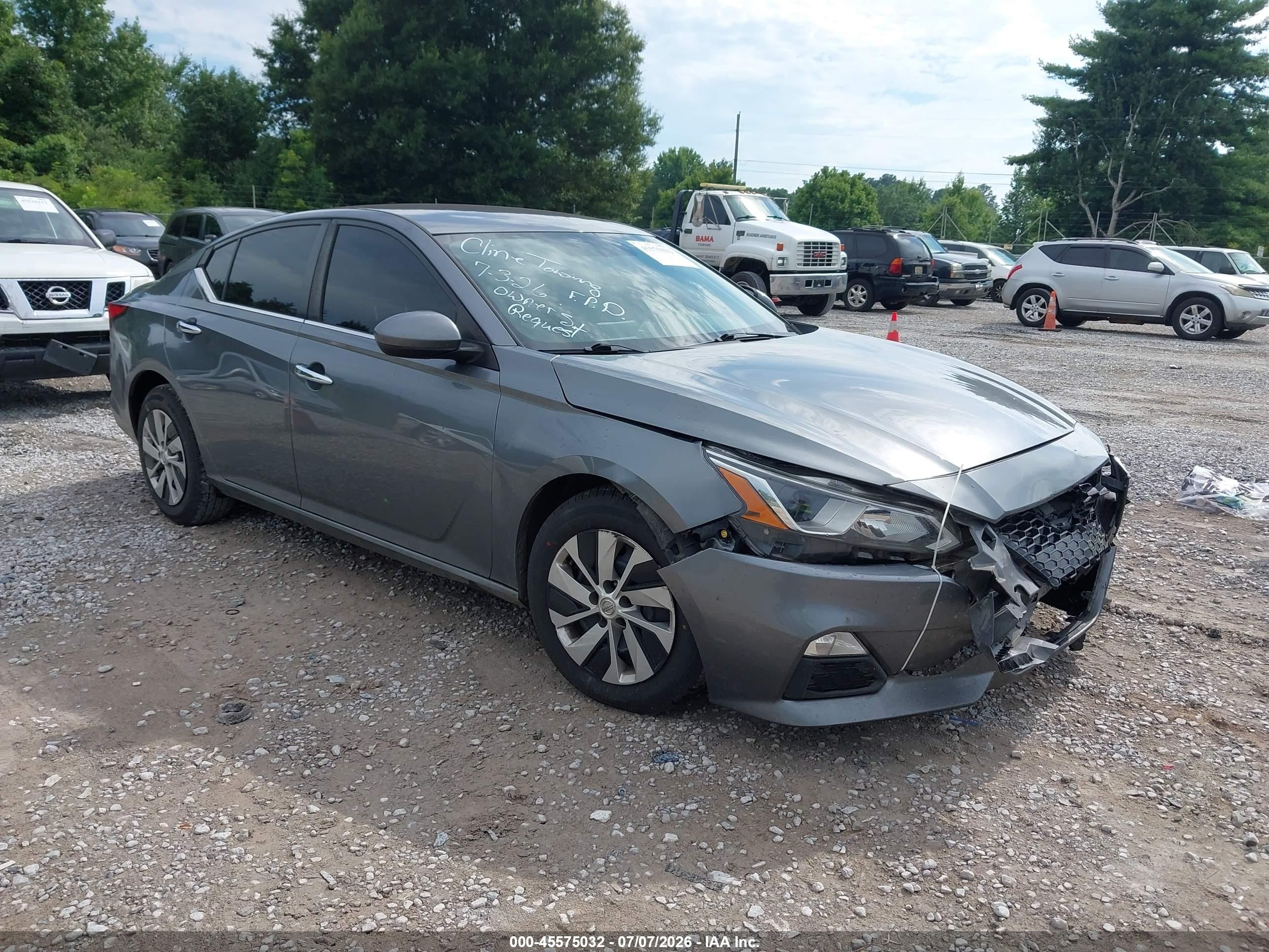 2020 Nissan Altima S, VIN 1N4BL4BV9LC277674 — Front end