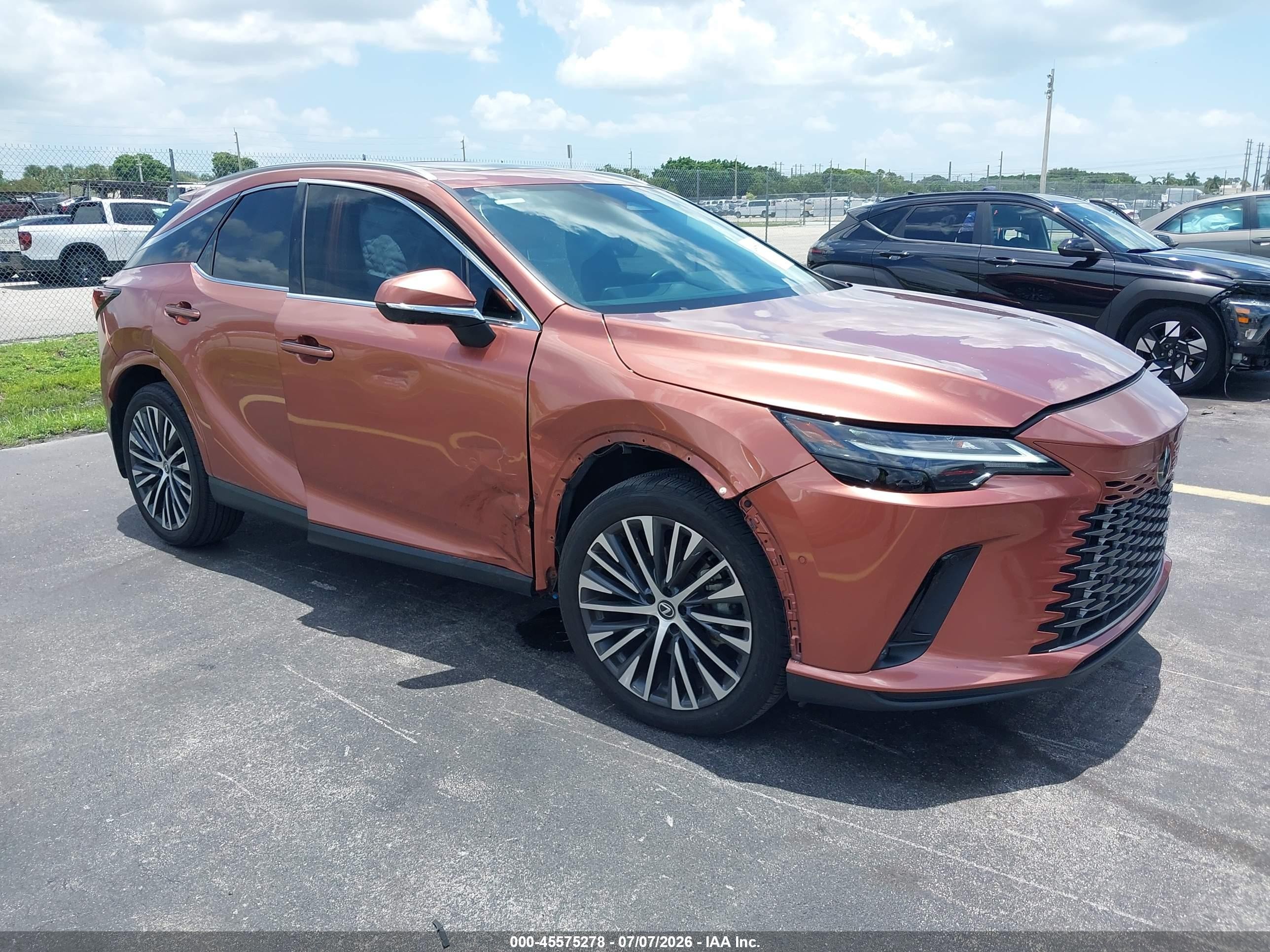 2023 Lexus RX 350 Premium Plus, VIN 2T2BAMCA5PC015316 — Side