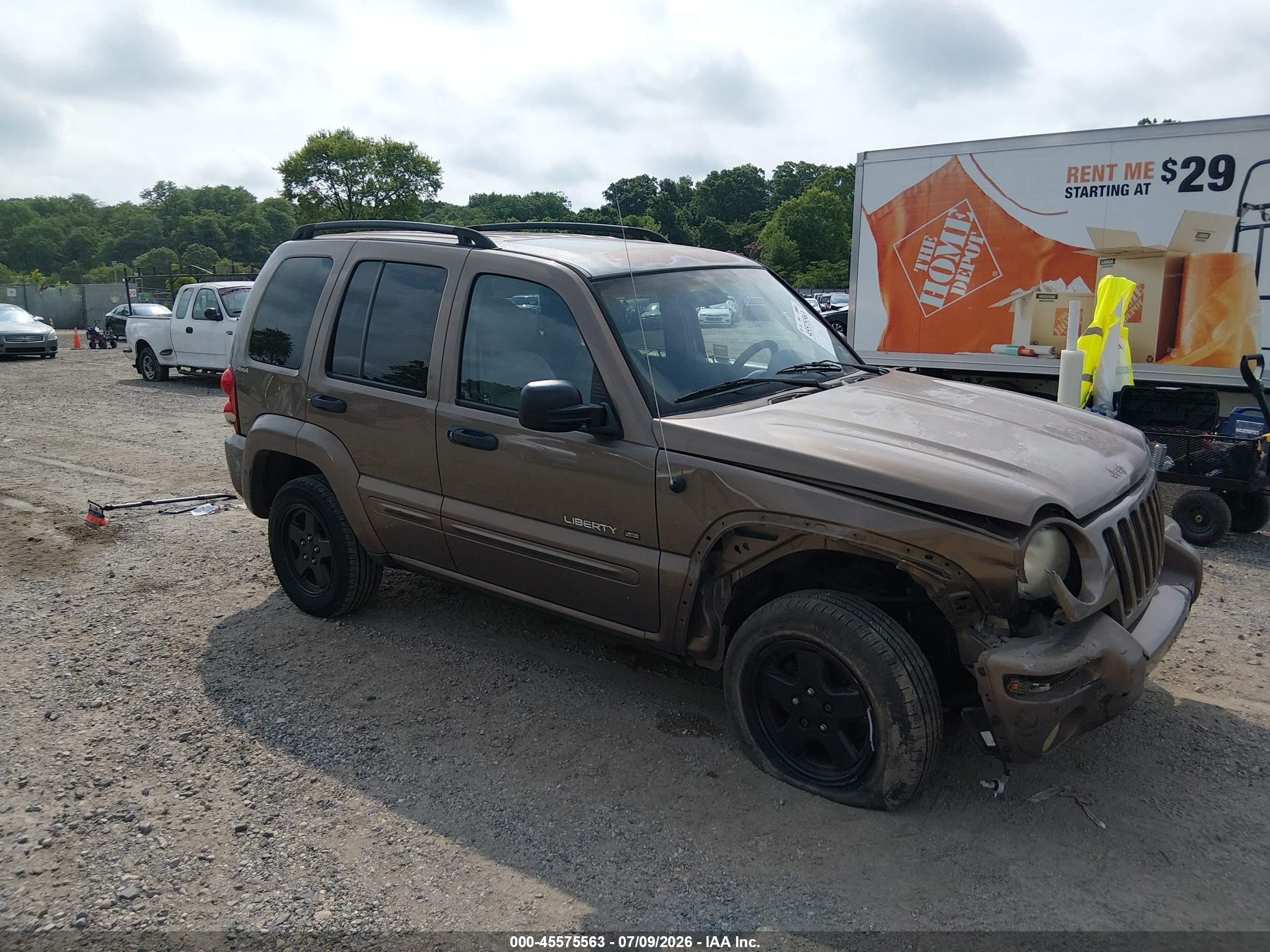2002 Jeep Liberty Limited, VIN 1J4GL58K52W236016 — Перед