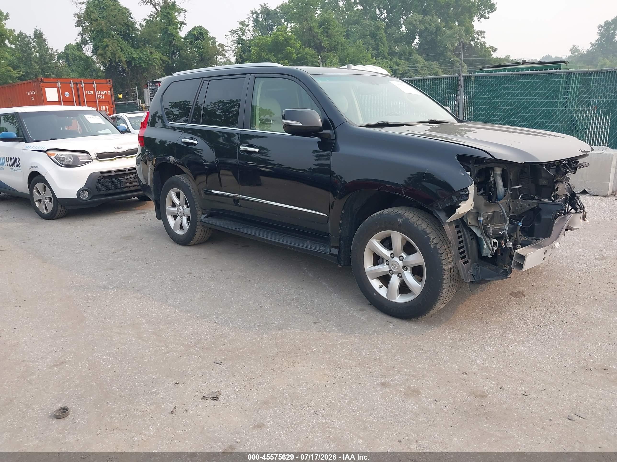 2012 Lexus GX 460, VIN JTJBM7FX2C5042068 — Front end