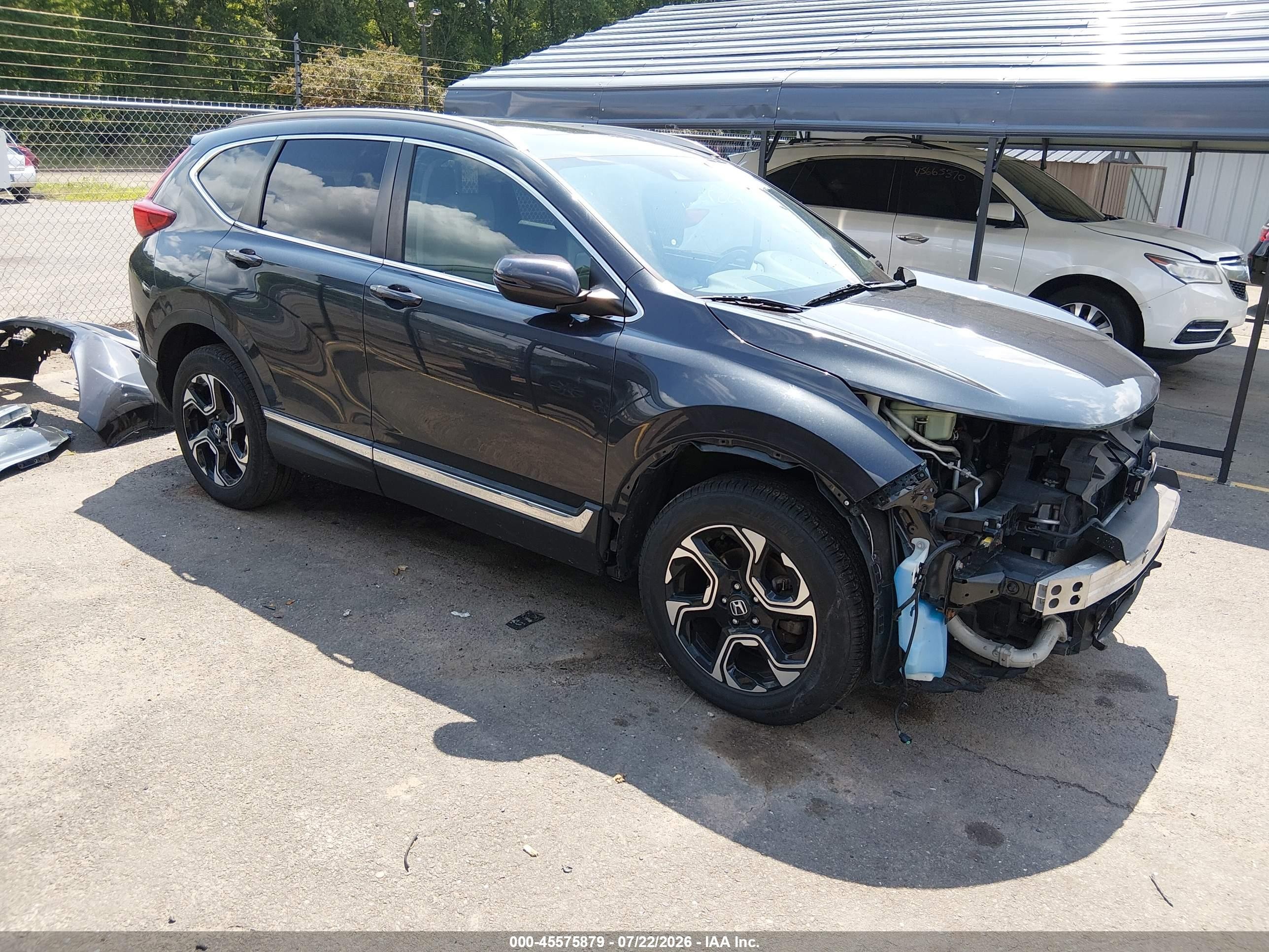 2019 Honda CR-V Touring, VIN 2HKRW2H98KH601442 — Front end