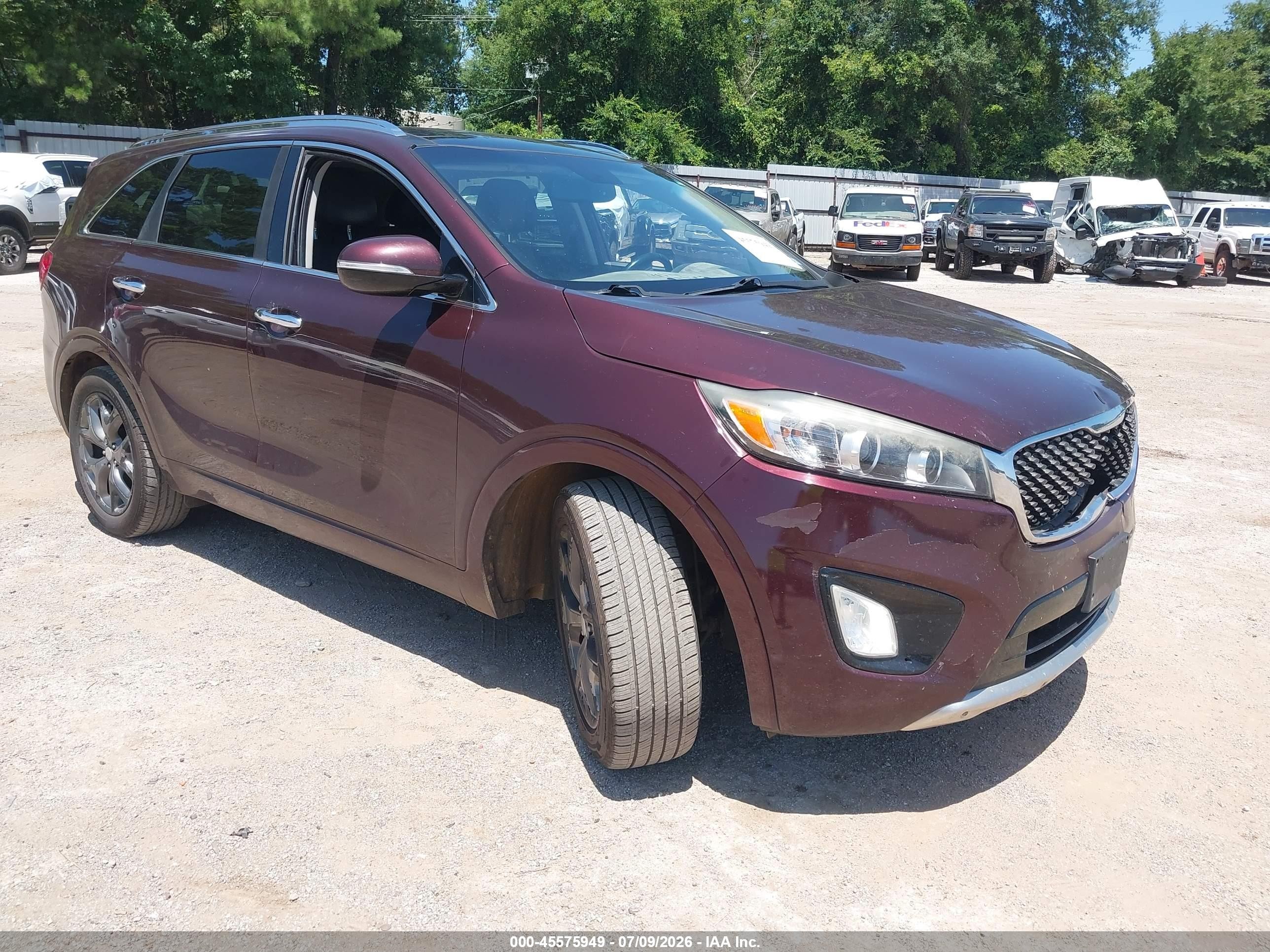 2016 Kia Sorento SX, VIN 5XYPK4A52GG120249 — Front end