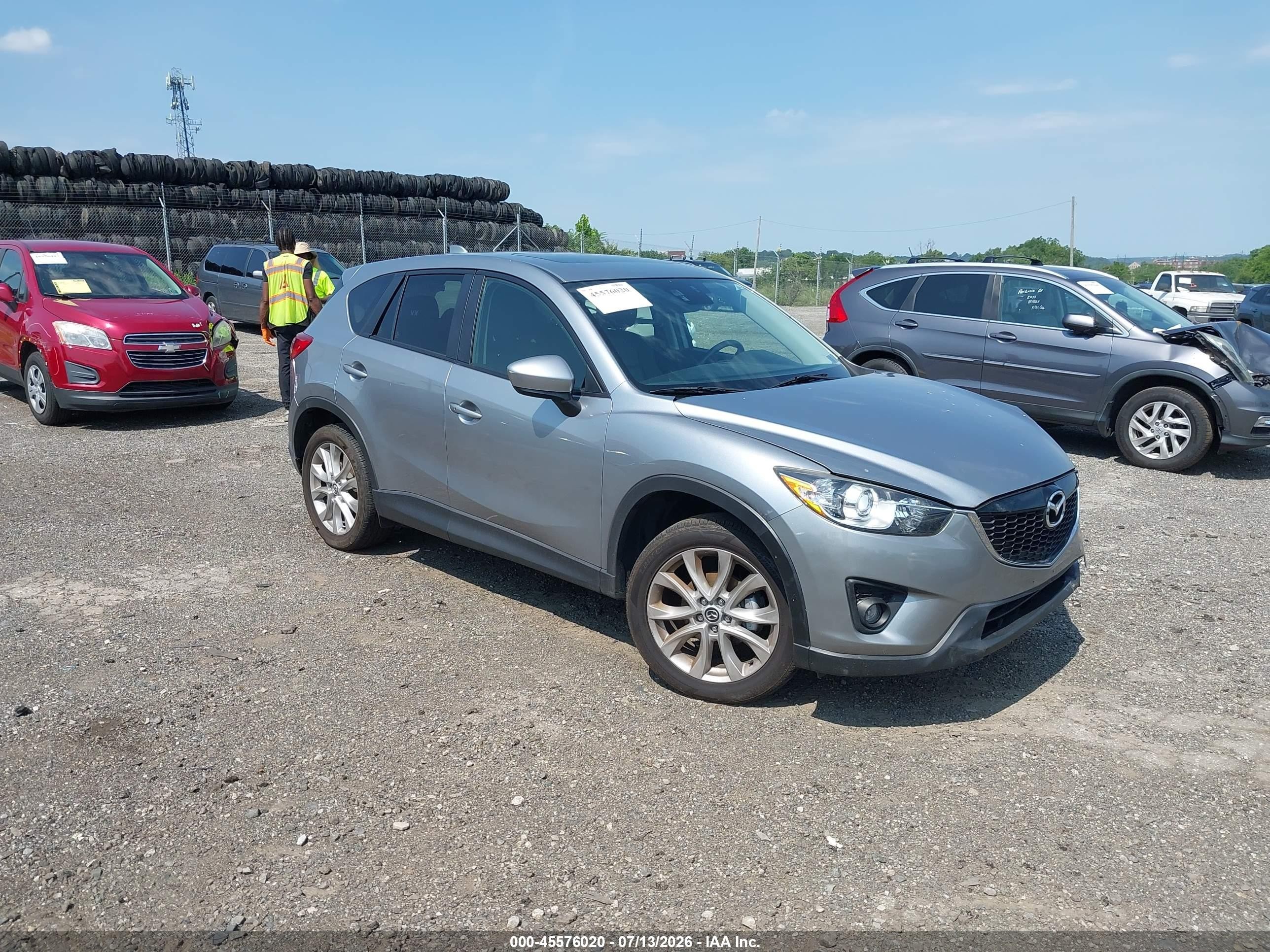 2014 Mazda CX-5 Grand Touring, VIN JM3KE4DY7E0385282 — Front end