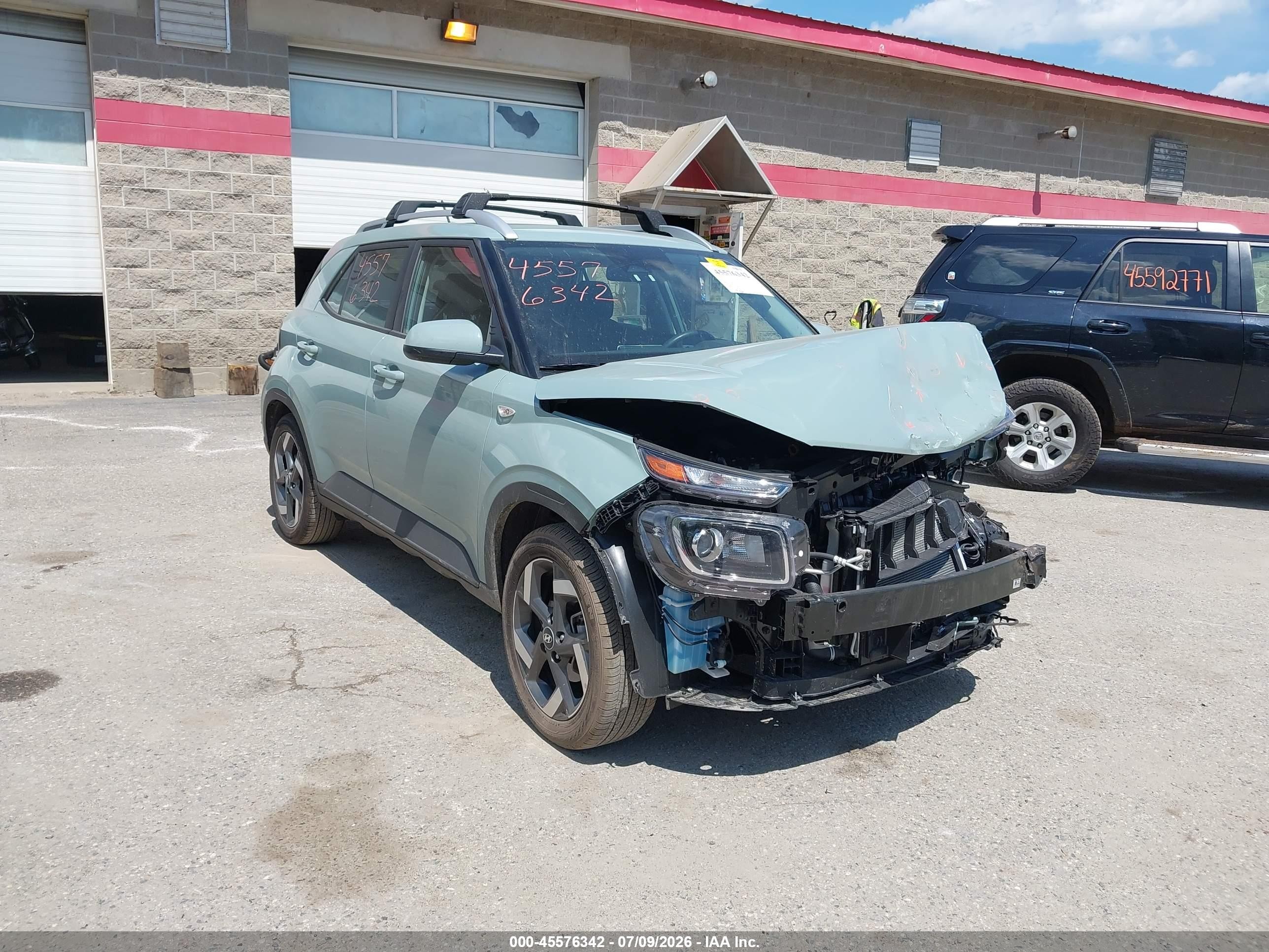 2026 Hyundai Venue SEL, VIN KMHRC8A34TU432959 — Front end