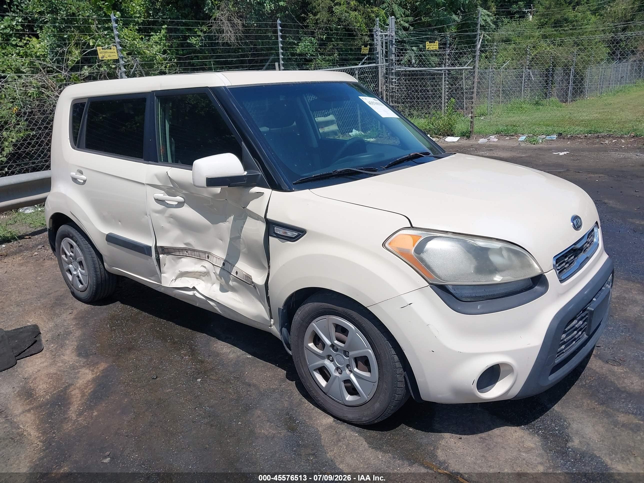 2012 Kia Soul, VIN KNDJT2A51C7399742 — Normal wear