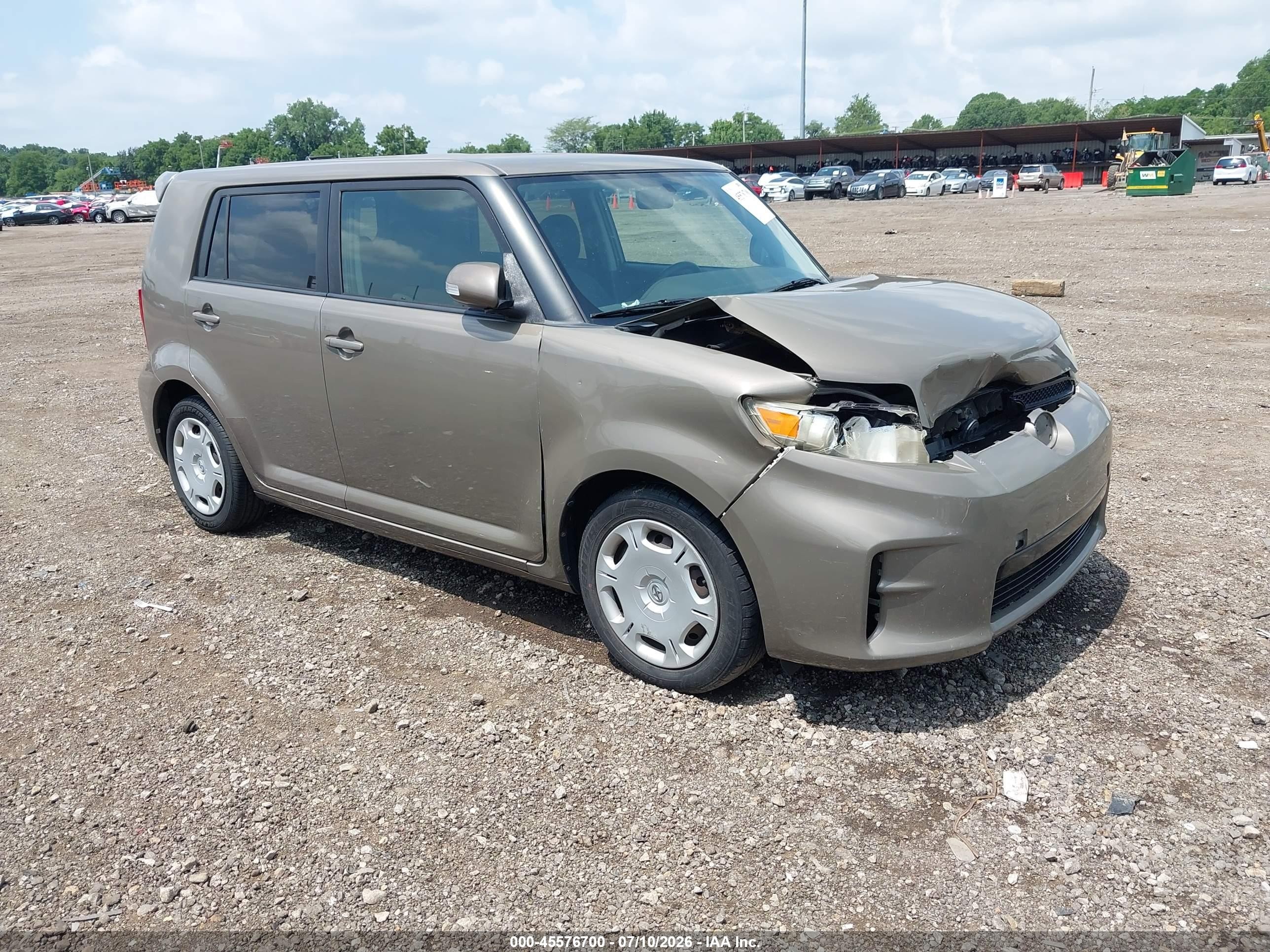 2014 Scion xB, VIN JTLZE4FE8EJ050007 — Front end