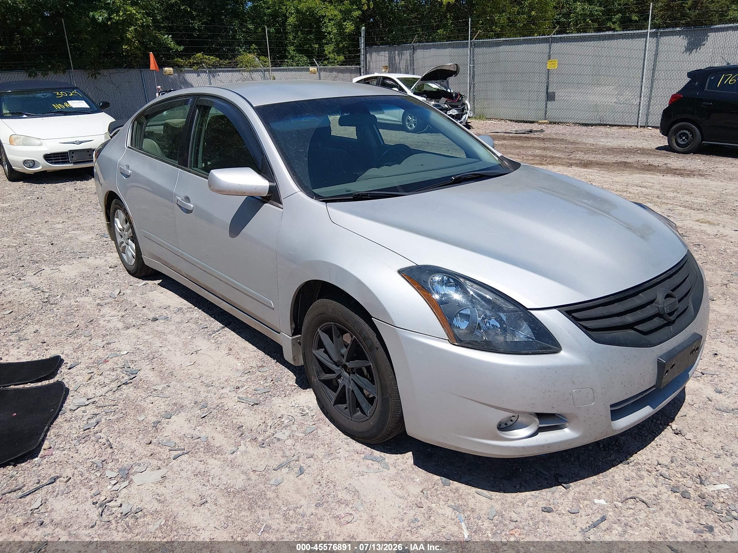 2011 Nissan Altima SL, VIN 1N4AL2AP4BN501245 — Rear end