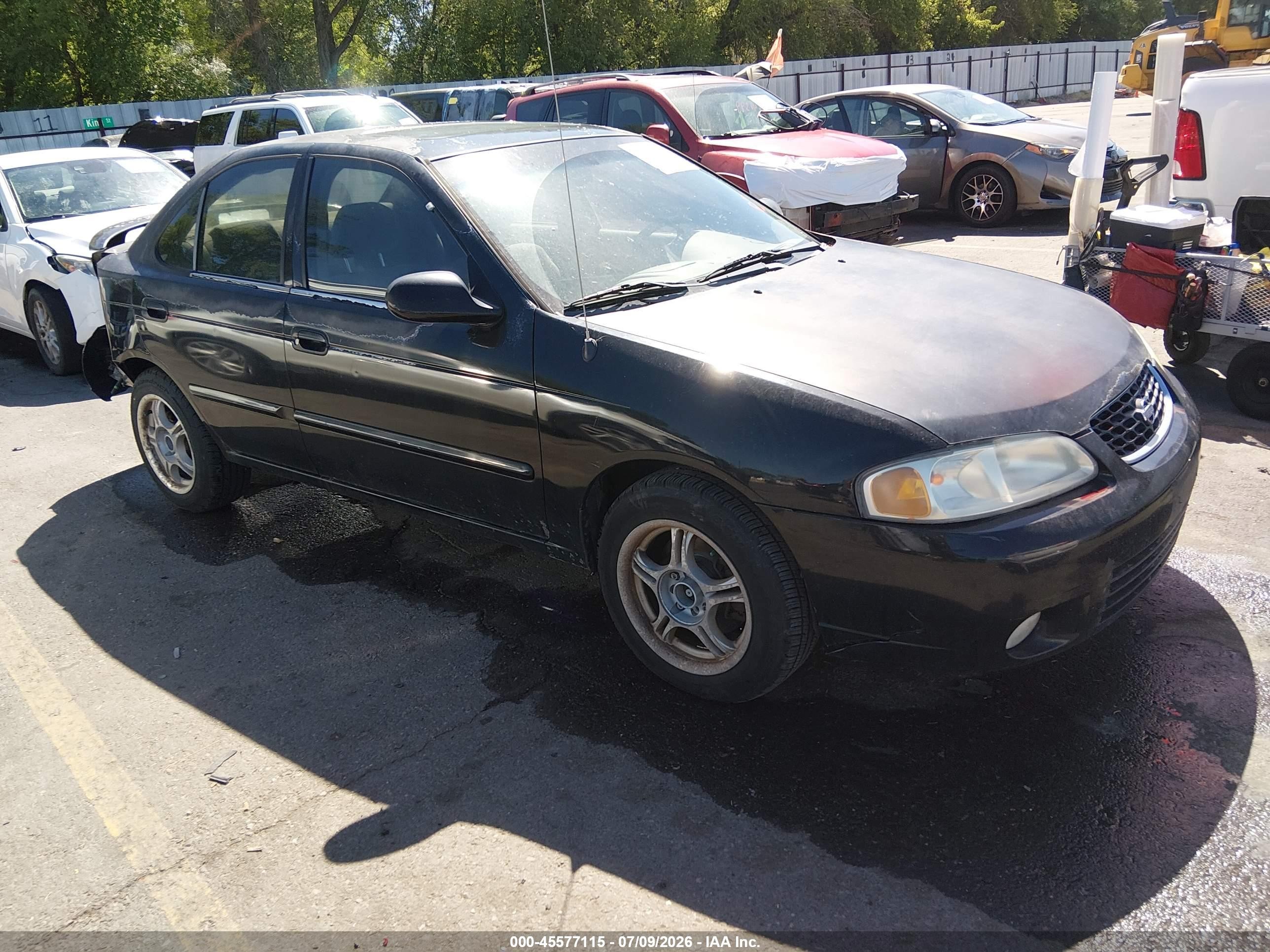 2000 Nissan Sentra SE, VIN 3N1BB51A4YL001869 — Зад
