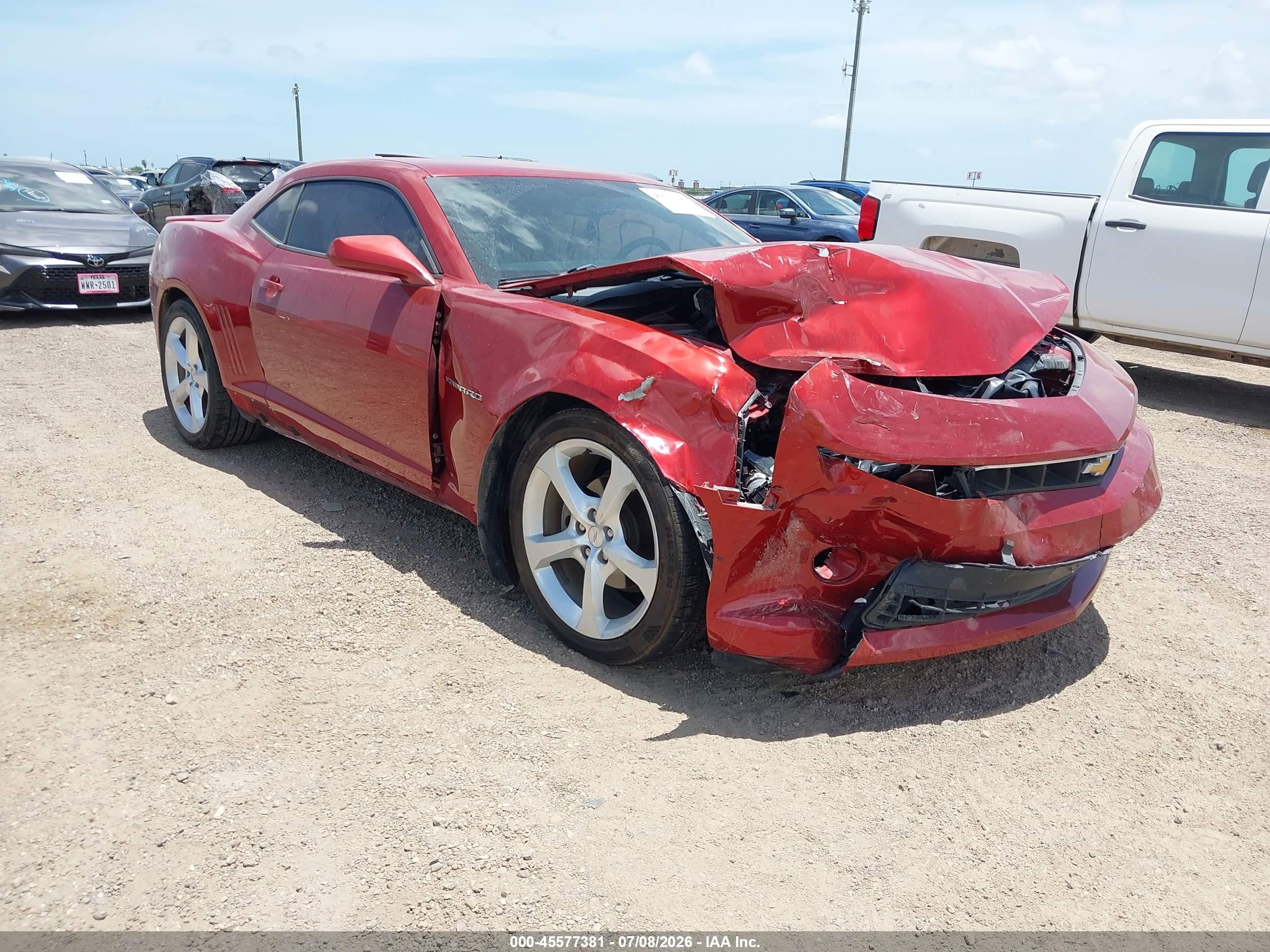 2015 Chevrolet Camaro LT, VIN 2G1FF1E35F9147522 — Front end