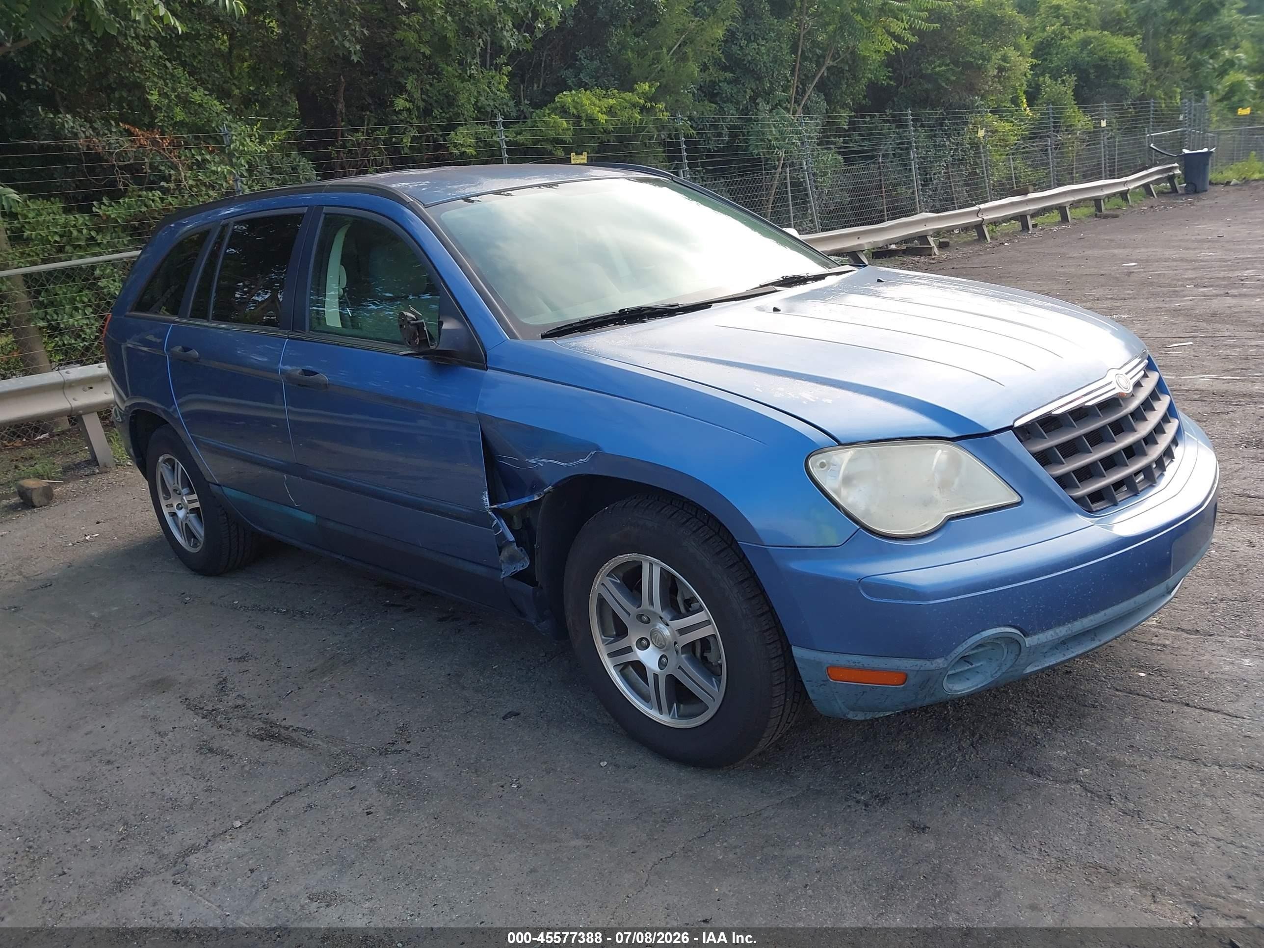 2007 Chrysler Pacifica, VIN 2A8GM48L67R263160 — Front end