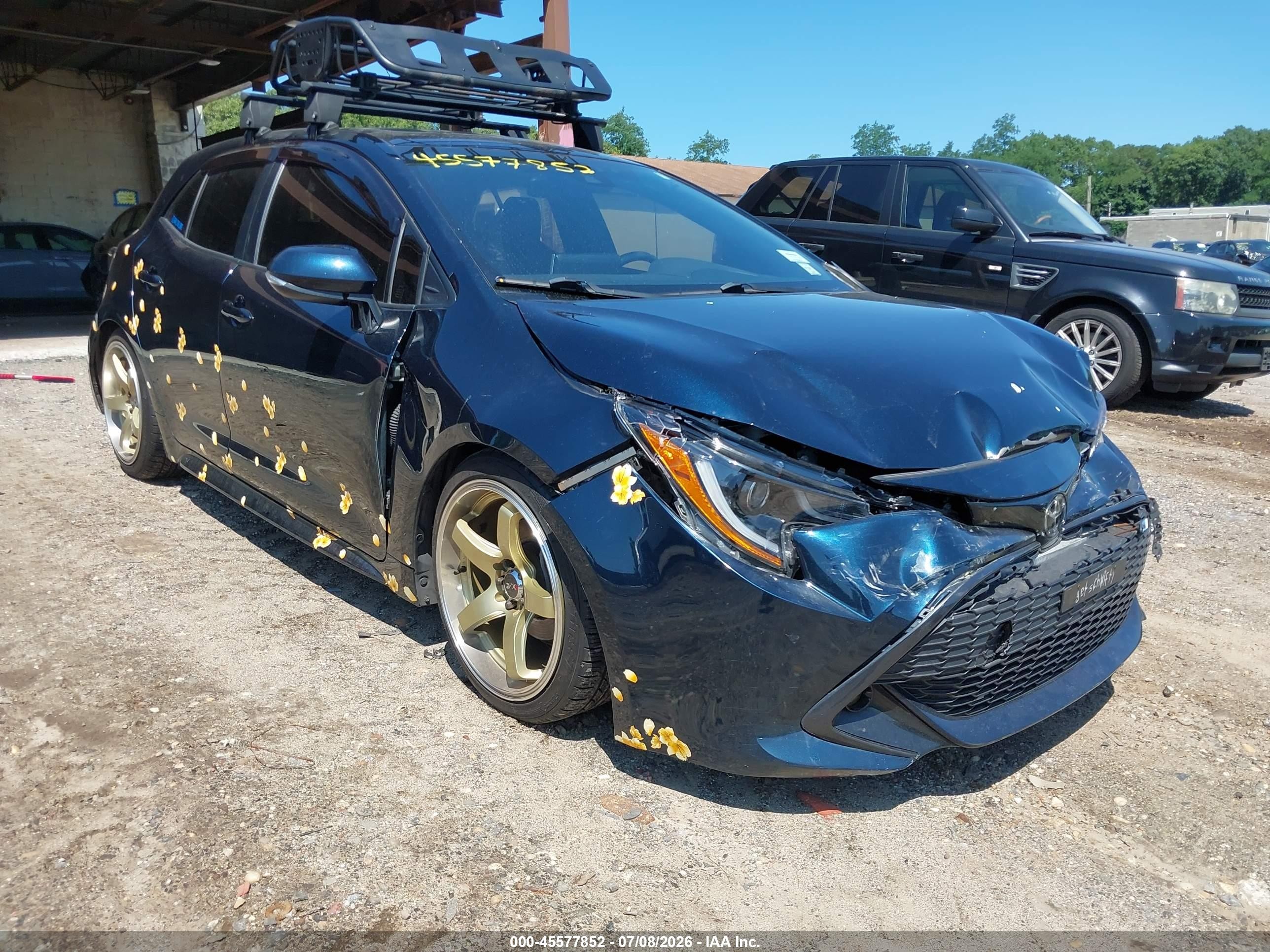 2021 Toyota Corolla SE, VIN JTND4MBE5M3140339 — Front end