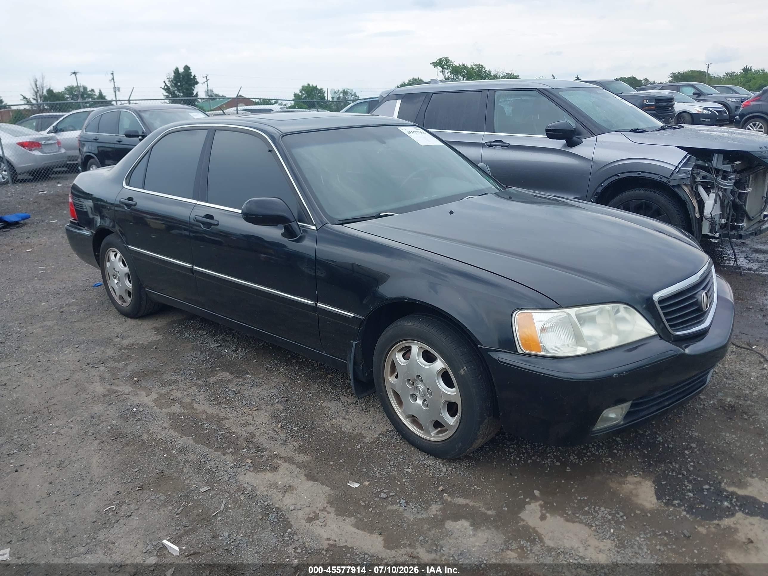 2002 Acura RL, VIN JH4KA96652C016457 — Rear end