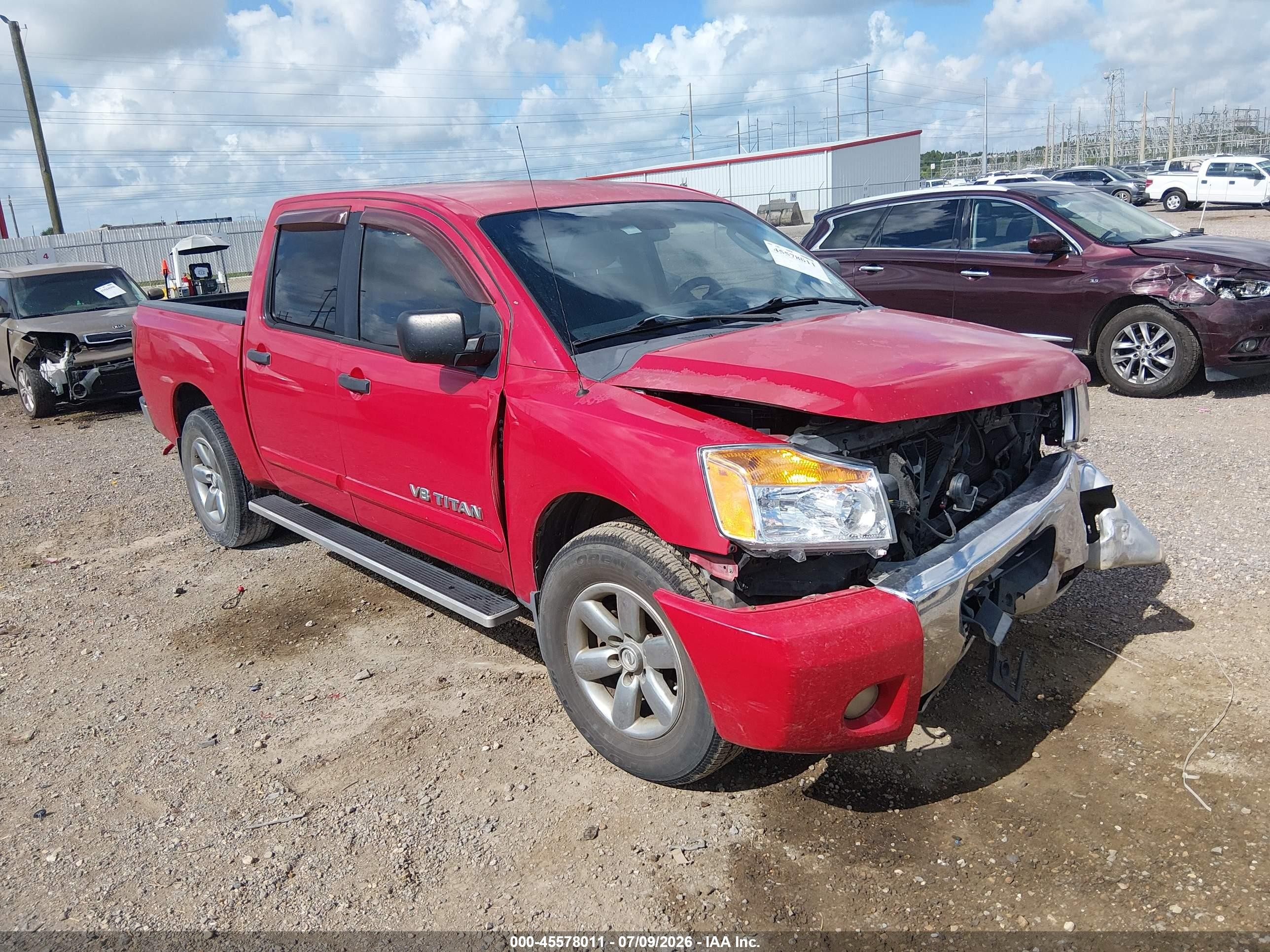 2011 Nissan Titan SV, VIN 1N6BA0ED3BN313192 — Front end