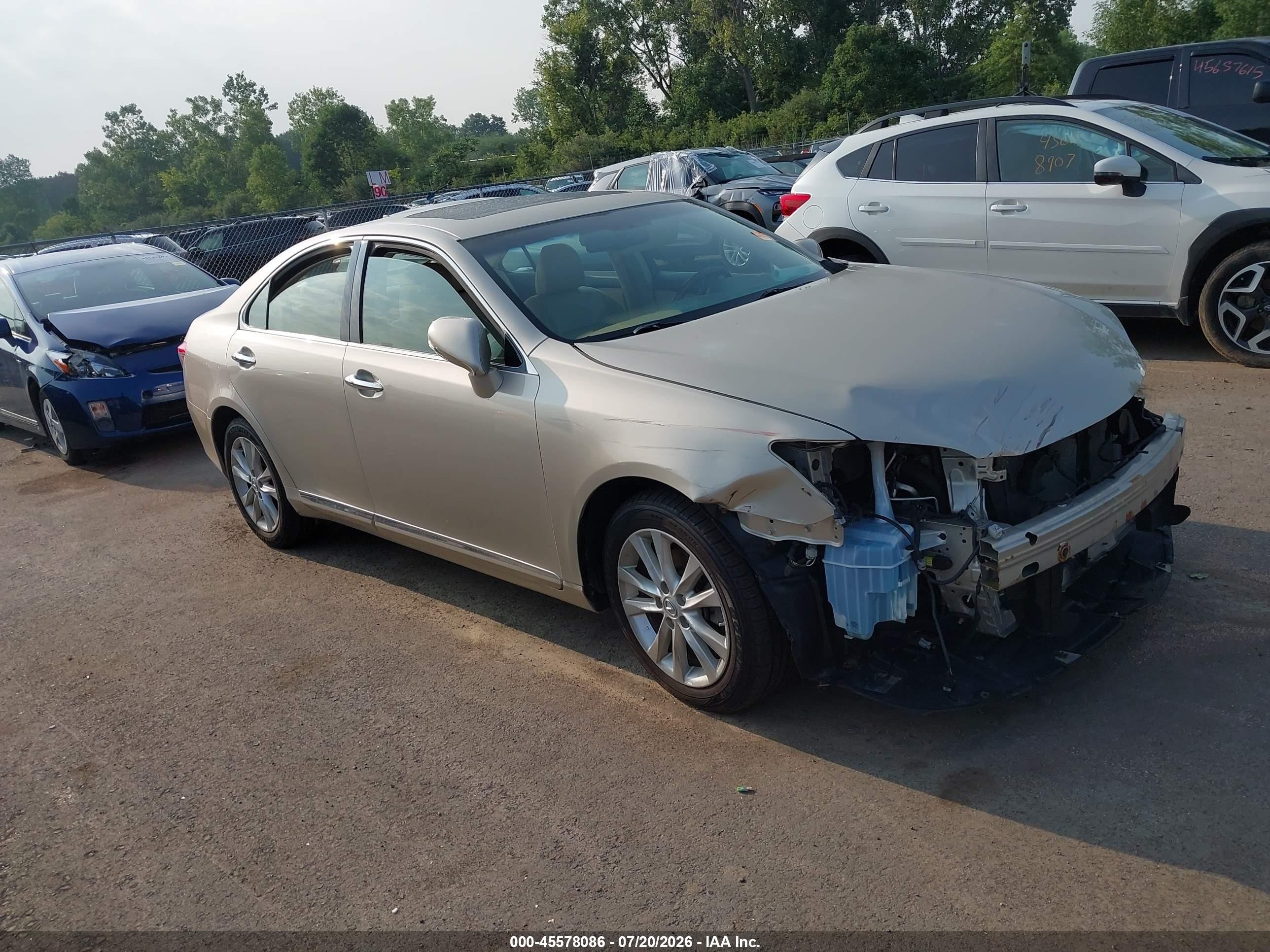 2011 Lexus ES 330, VIN JTHBK1EG2B2414868 — Front end