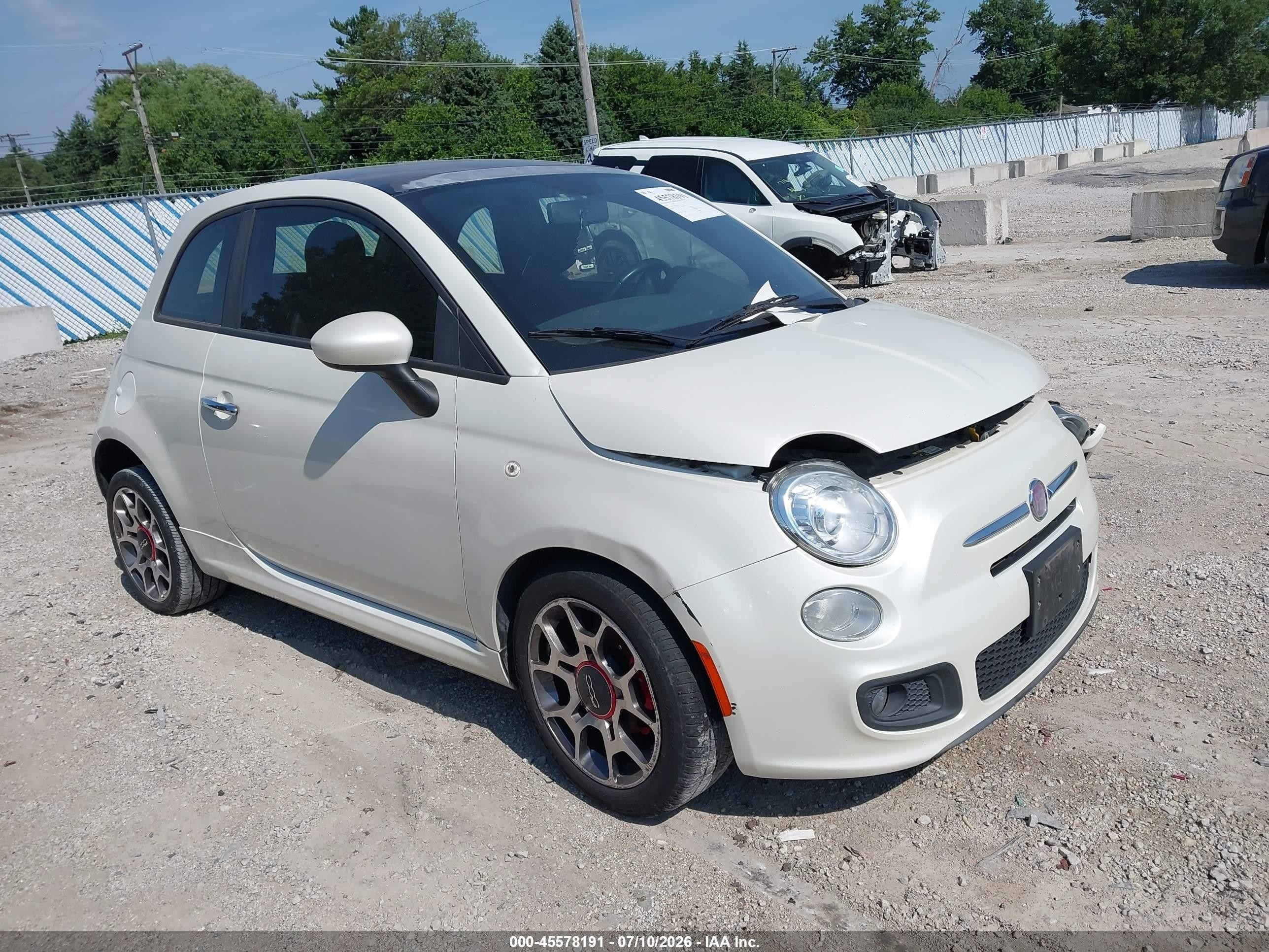 2013 FIAT 500 Sport, VIN 3C3CFFBRXDT536414 — Front end