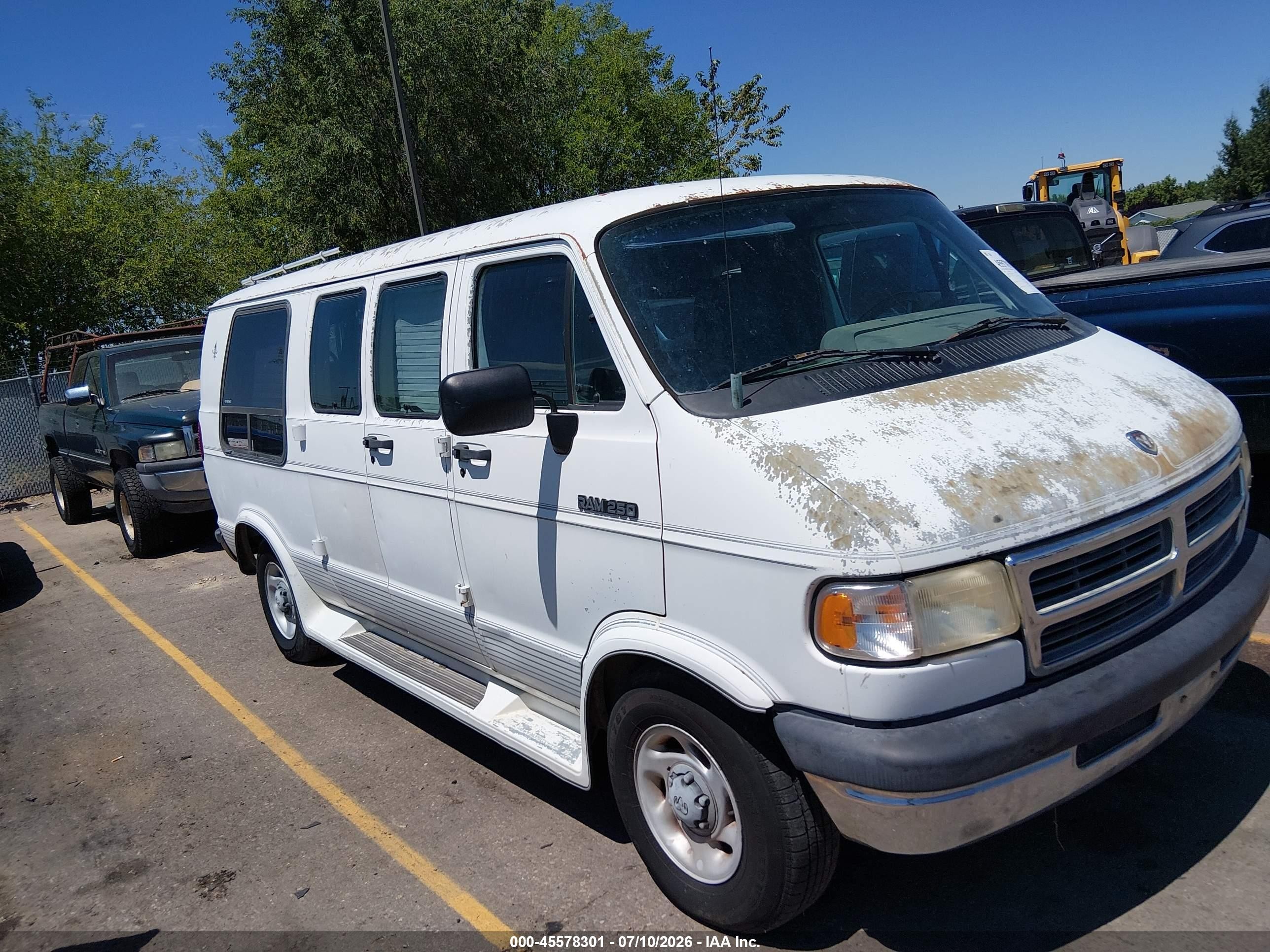 1994 Dodge Cargo, VIN 2B6HB21Y6RK166813 — Normal wear