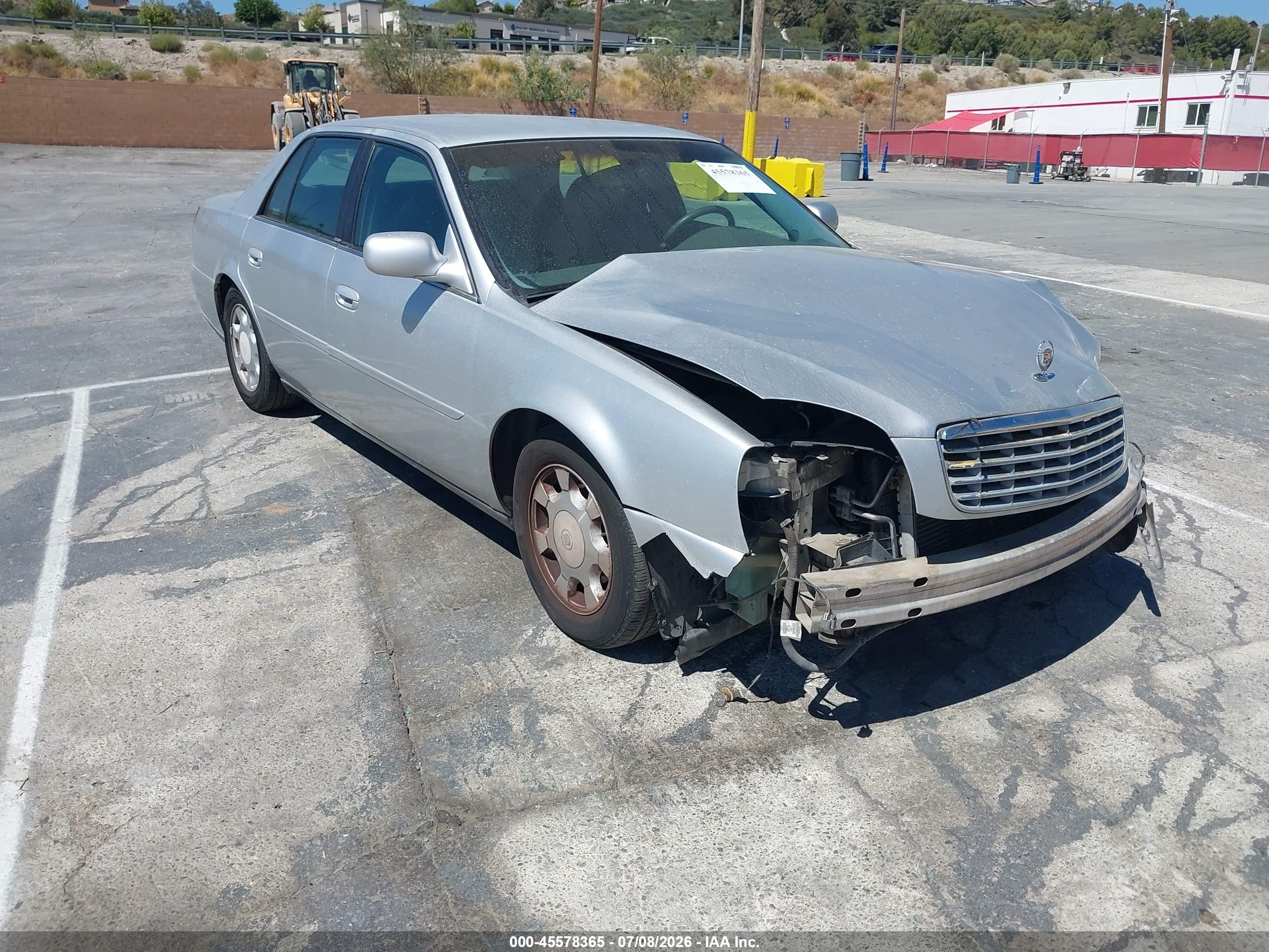 2001 Cadillac DeVille, VIN 1G6KD54Y01U214462 — Front end