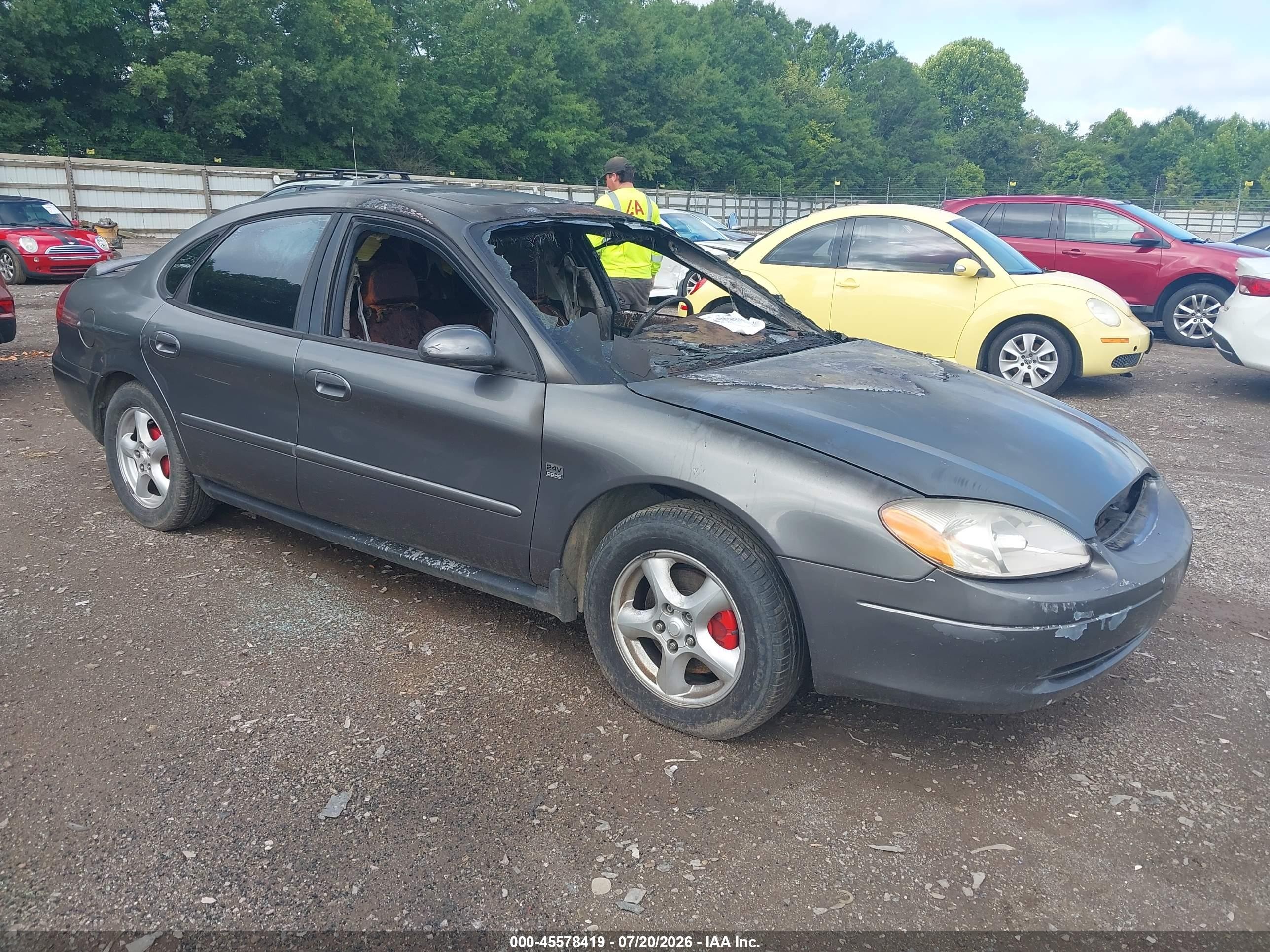 2003 Ford Taurus SES Standard, VIN 1FAFP55S43A269927 — Burn