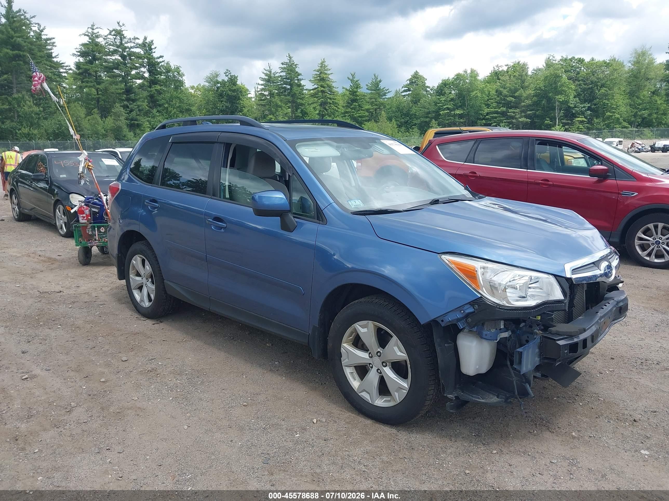 2016 Subaru Forester Premium, VIN JF2SJAFC9GH475768 — Перед