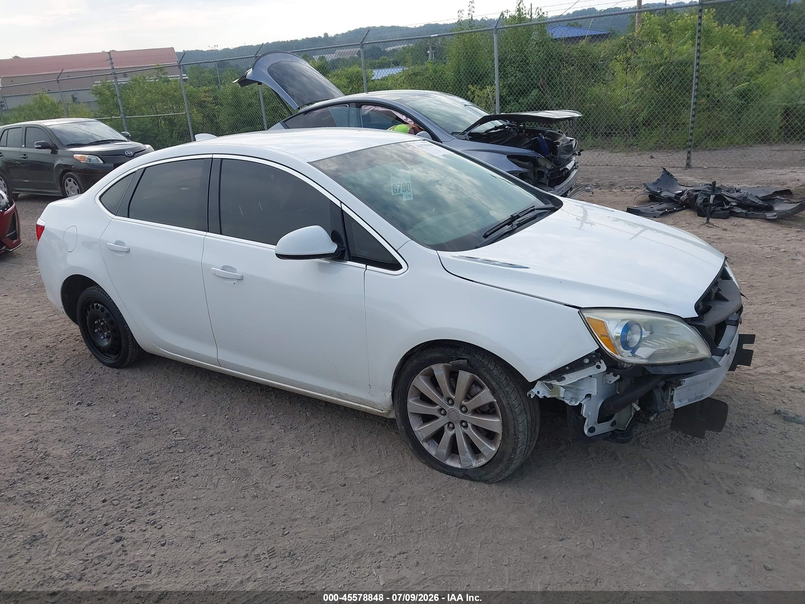 2016 Buick Verano, VIN 1G4PP5SK4G4109503 — Перед