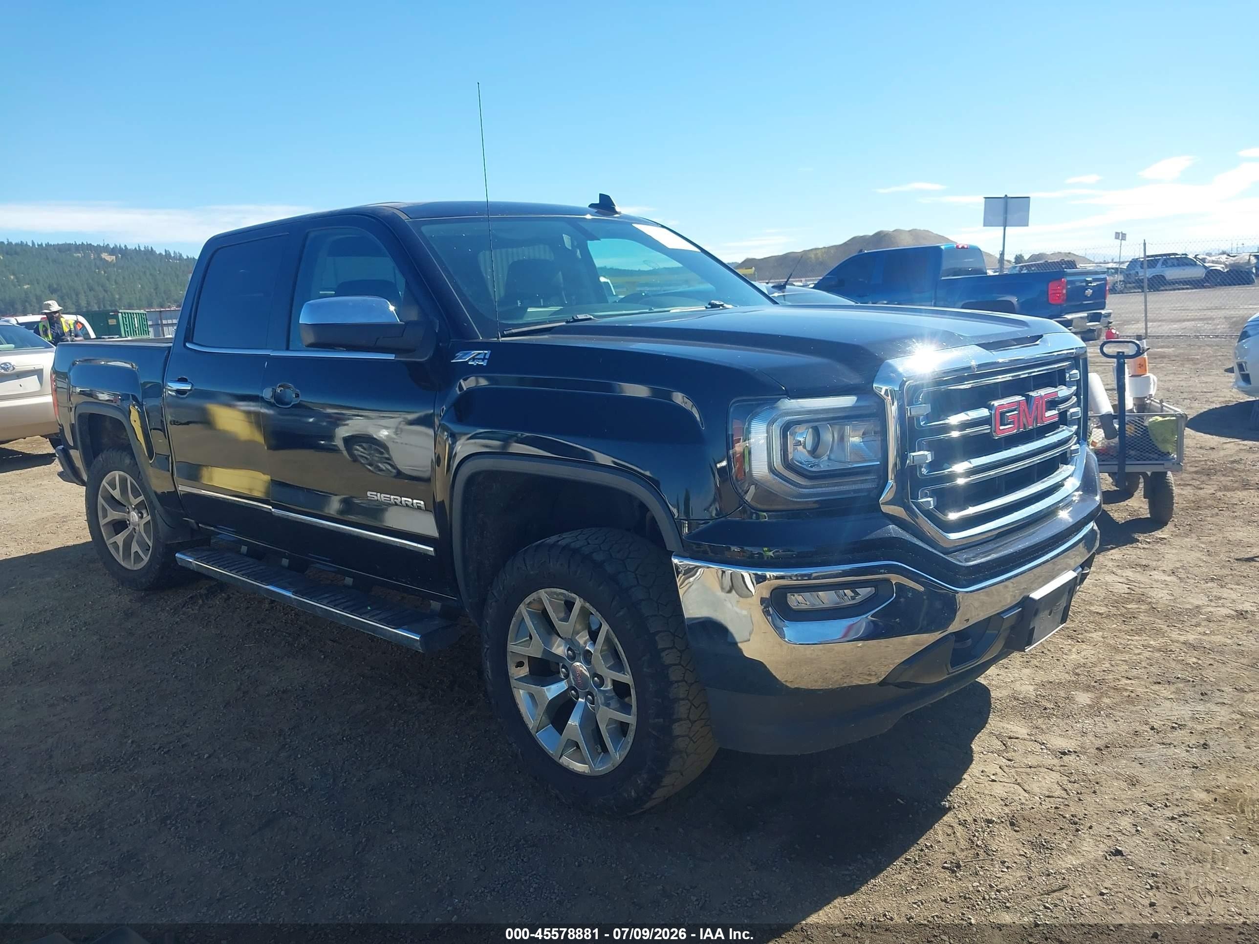 2018 GMC Sierra 1500 SLT, VIN 3GTU2NECXJG600209 — Side