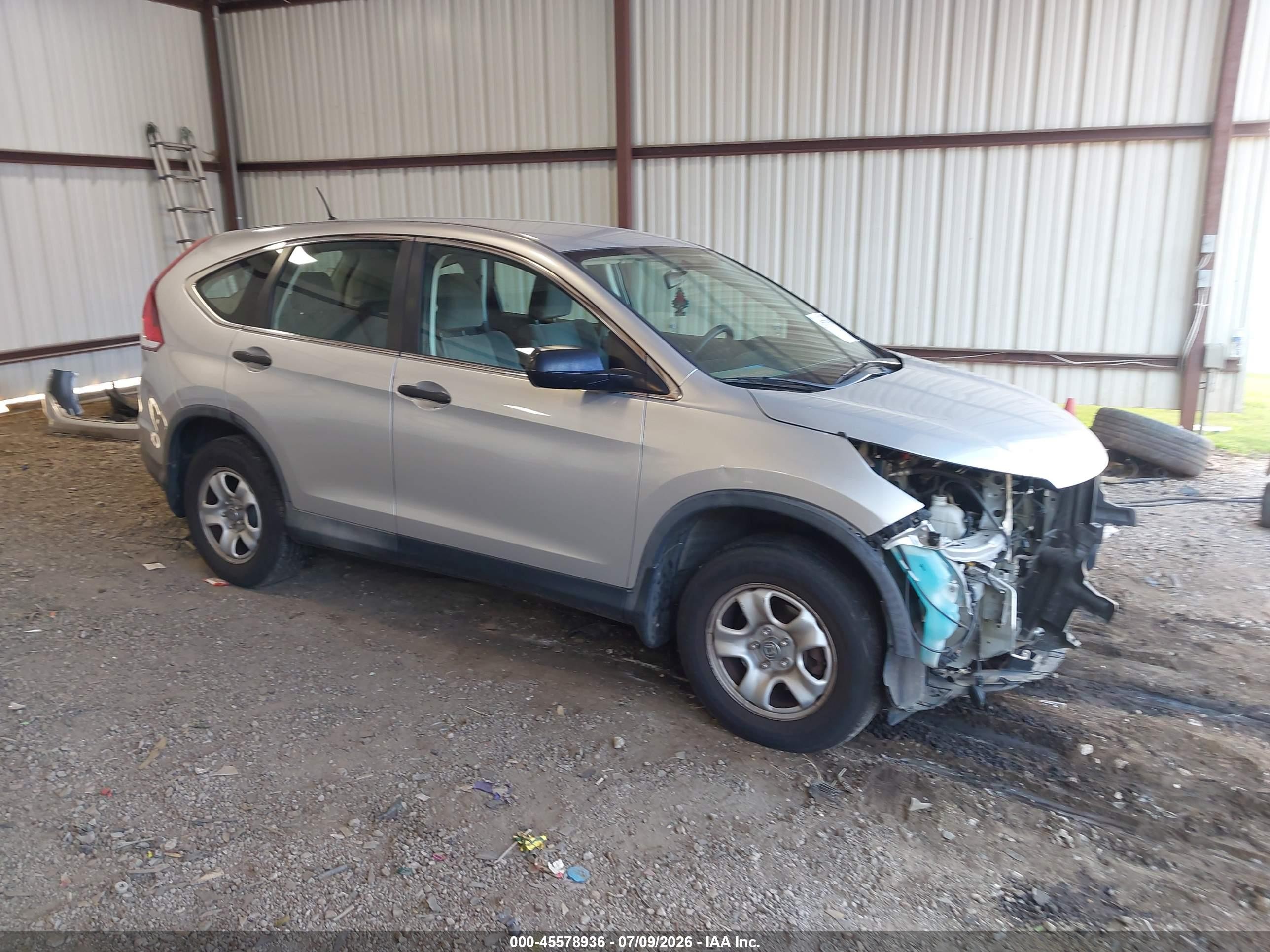 2014 Honda CR-V LX, VIN 2HKRM4H38EH722618 — Front end
