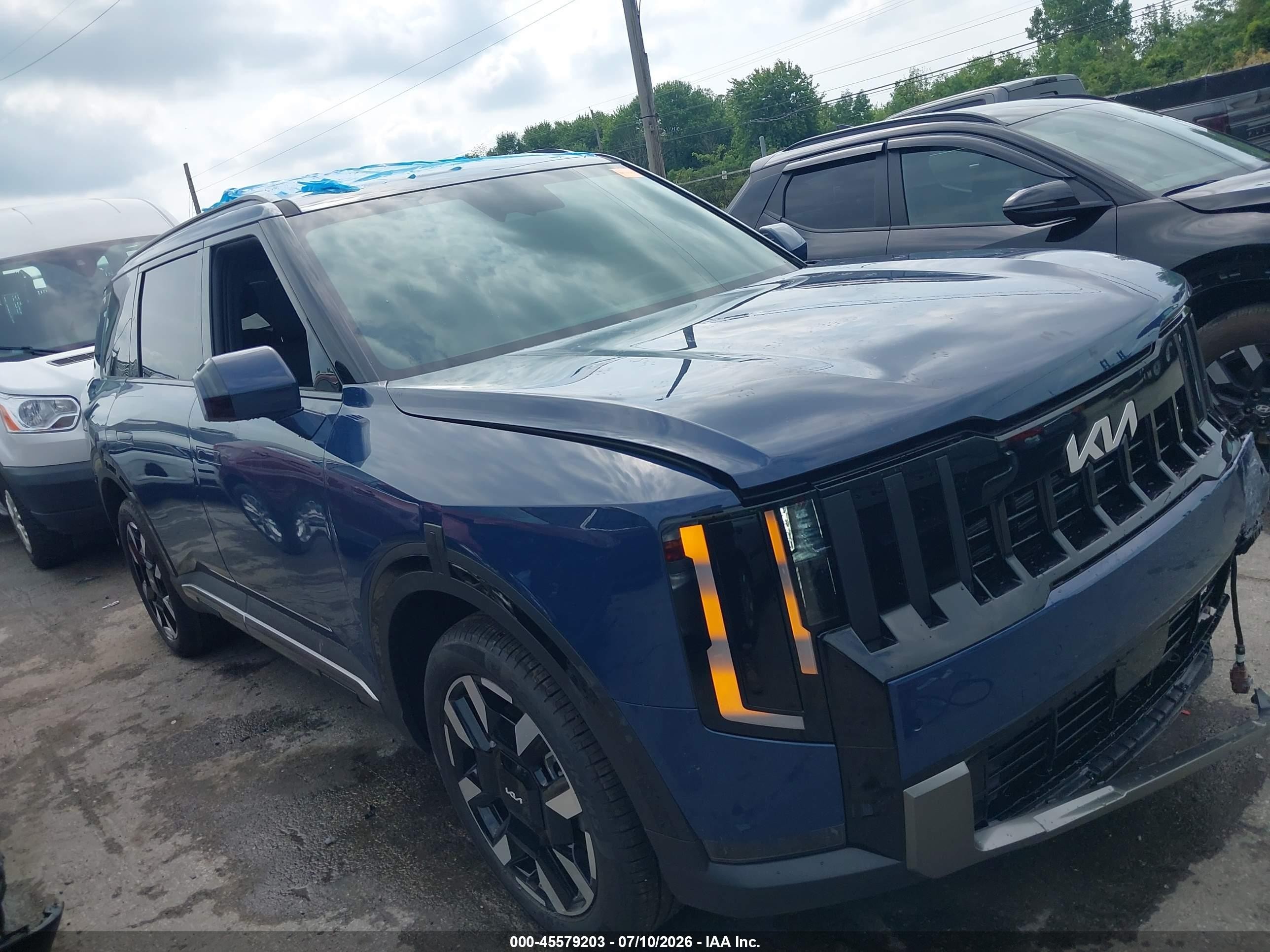 2027 Kia Telluride, VIN 5XYPEES17VG027135 — Front end