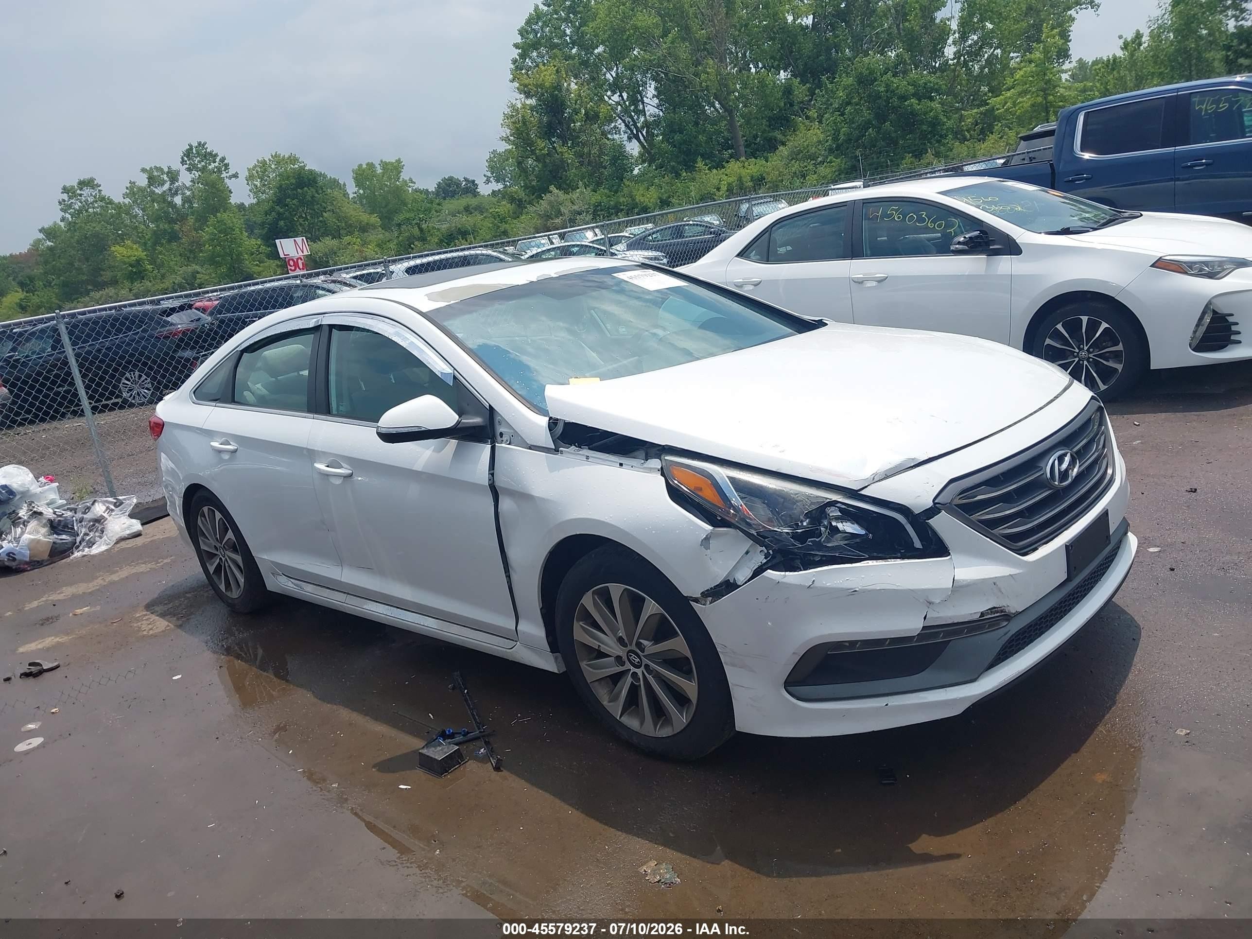 2015 Hyundai Sonata Sport, VIN 5NPE34AF3FH244485 — Front end
