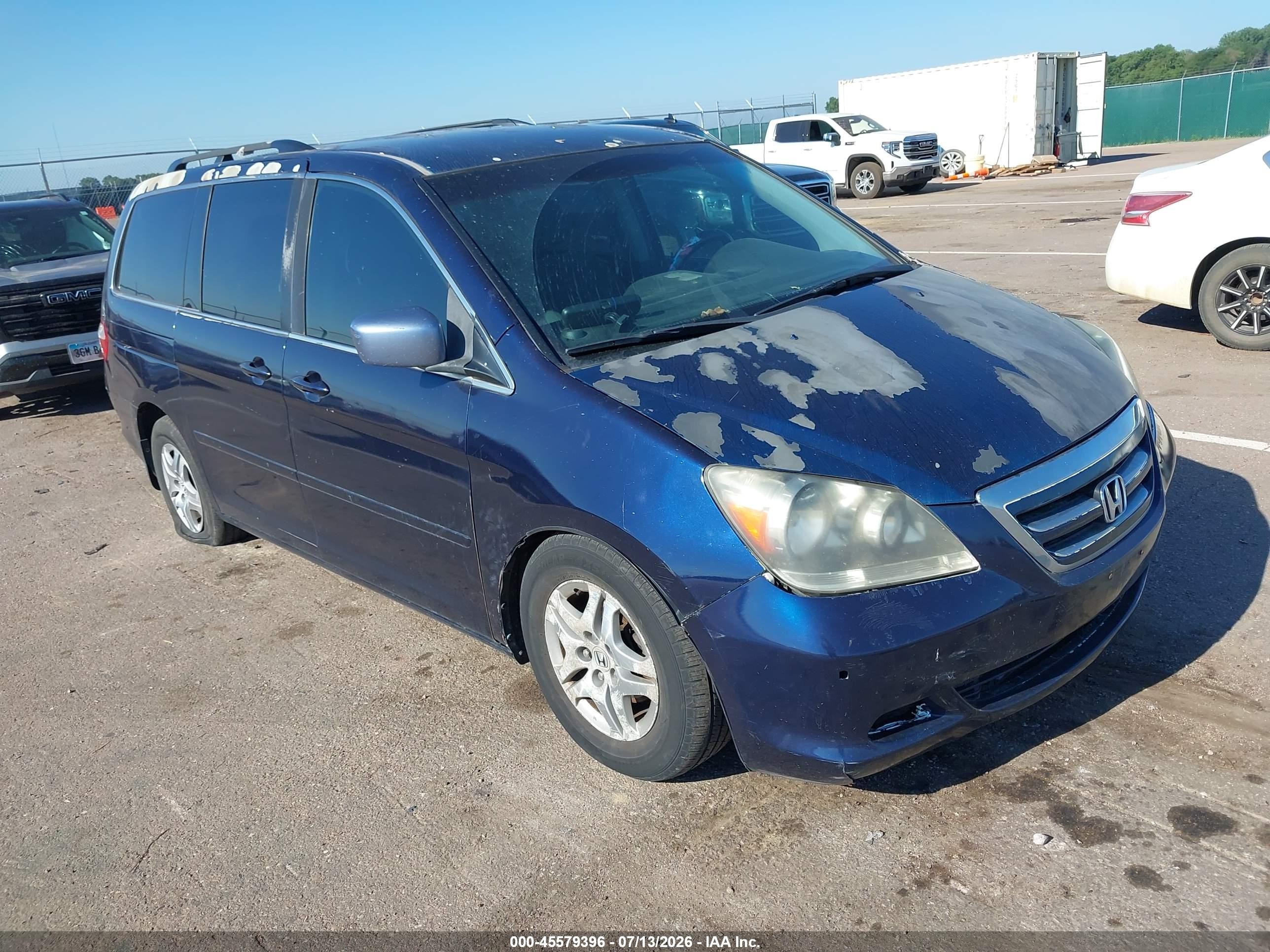 2006 Honda Odyssey EX, VIN 5FNRL38446B077634 — Rear end