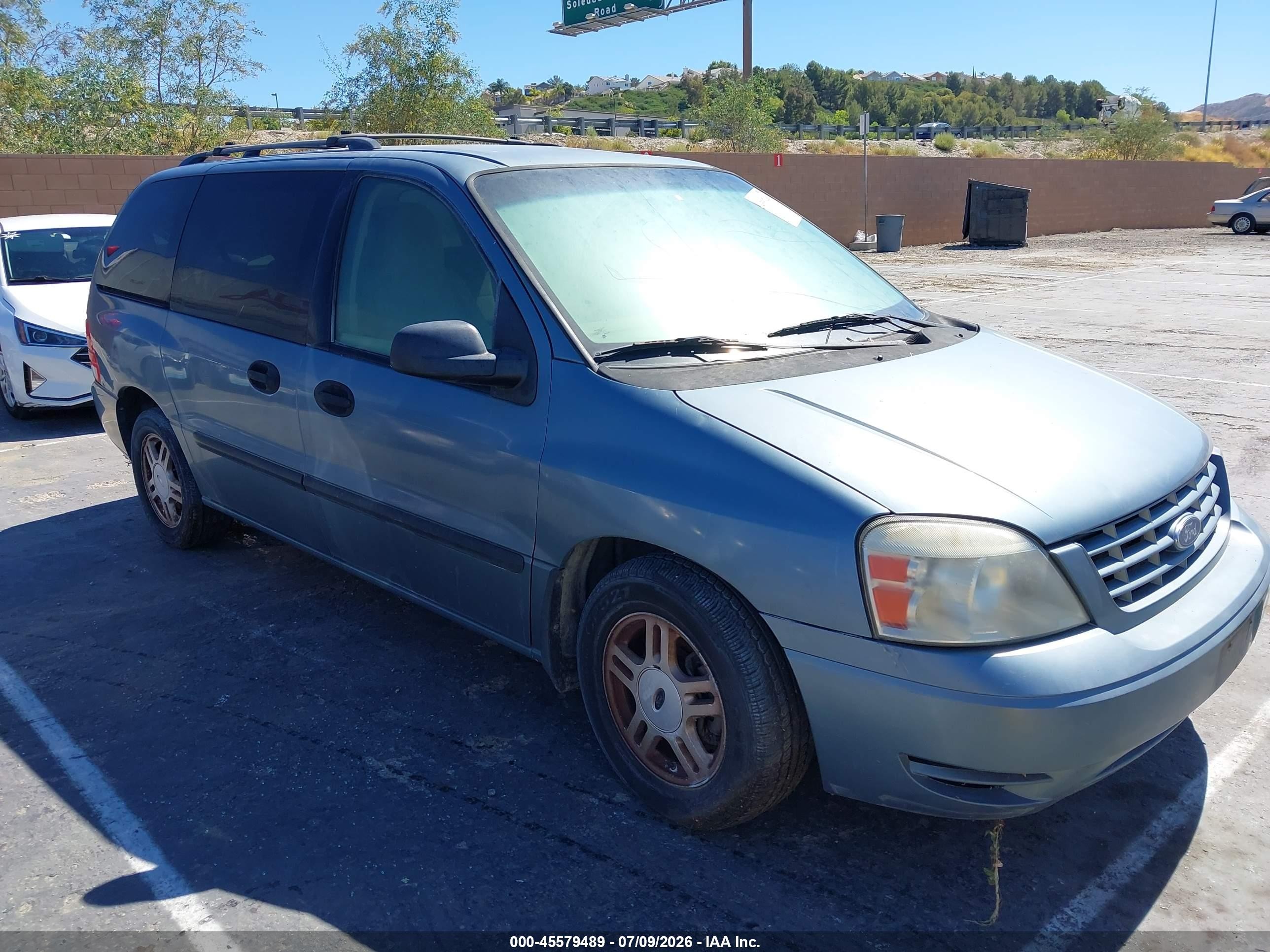 2004 Ford Freestar SE, VIN 2FMDA51634BA24064 — Front end