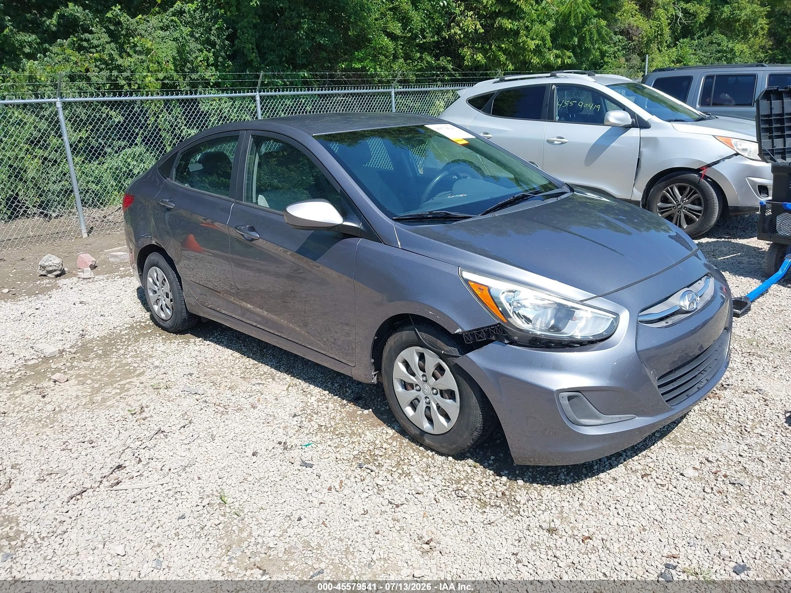 2016 Hyundai Accent SE, VIN KMHCT4AE9GU107133 — Side