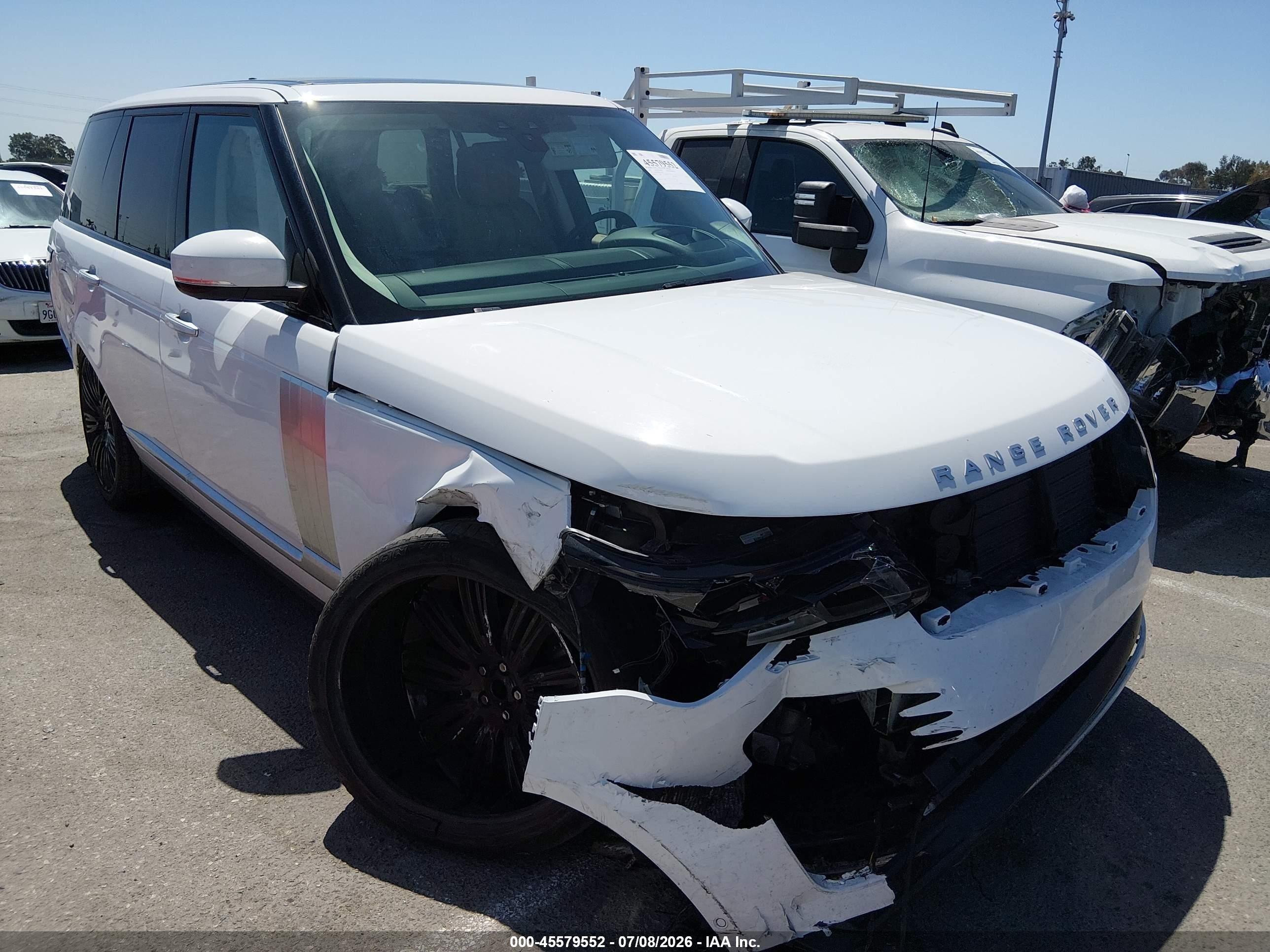 2021 Land Rover Range Rover Autobiography, VIN SALGV2SE4MA432829 — Front end