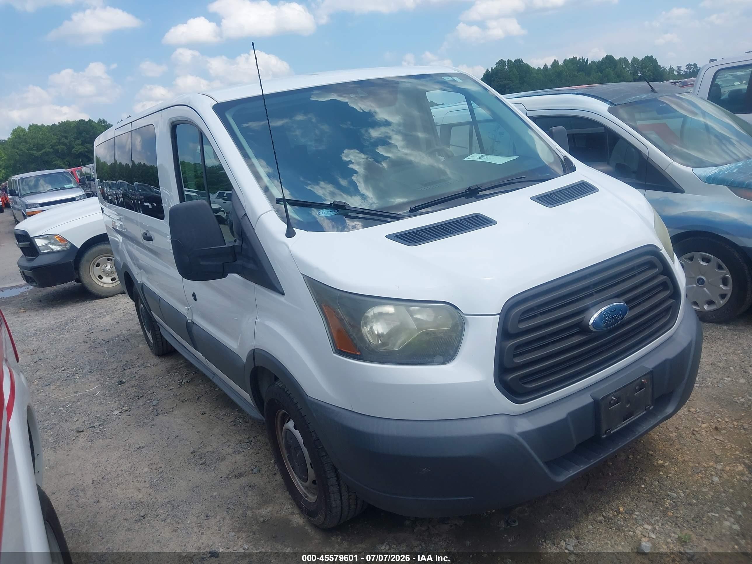 2016 Ford Transit XLT, VIN 1FMZK1ZM5GKB45574 — Normal wear